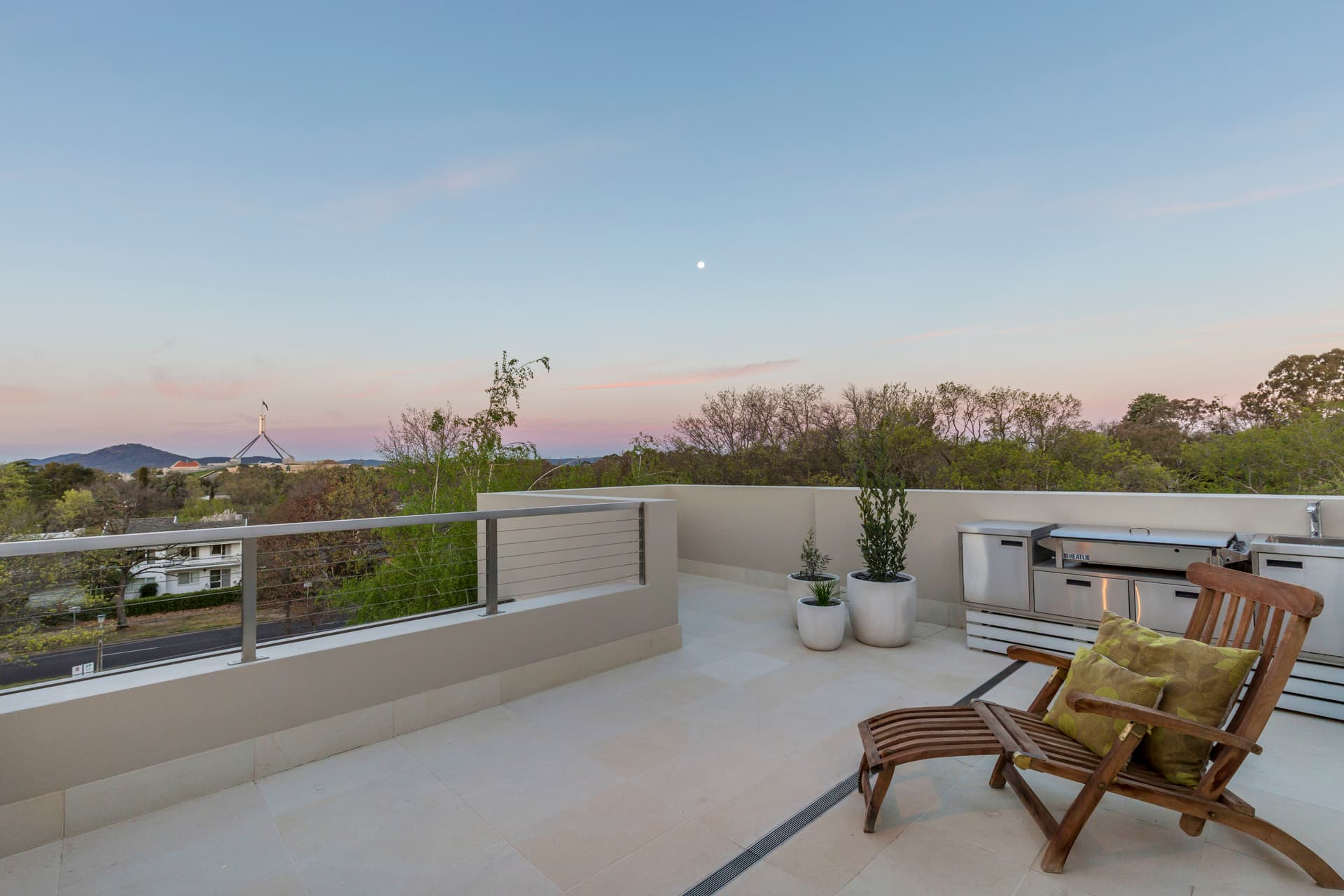 4 Hotham Crescent, Deakin ACT 2600, Deakin - Thumbnail 7