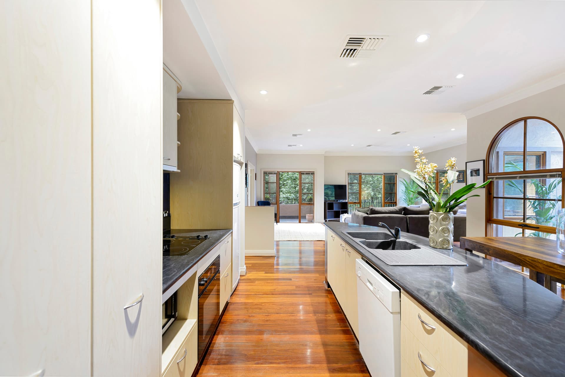 20 Coranderrk Street, Reid ACT 2612, Reid - Thumbnail 5