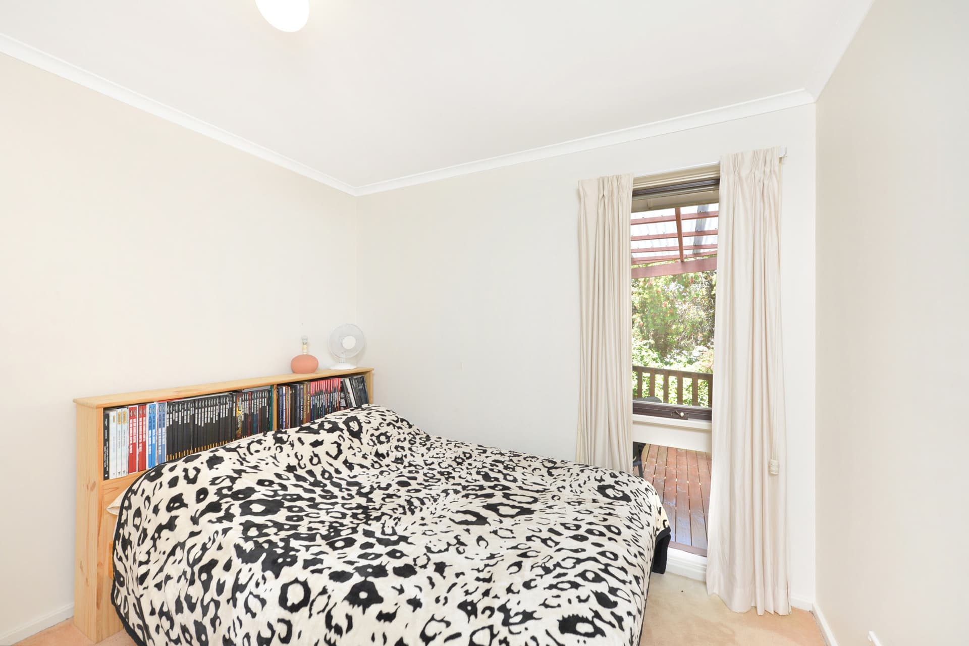 1 Beadle Place, Charnwood ACT 2615, Charnwood - Thumbnail 2