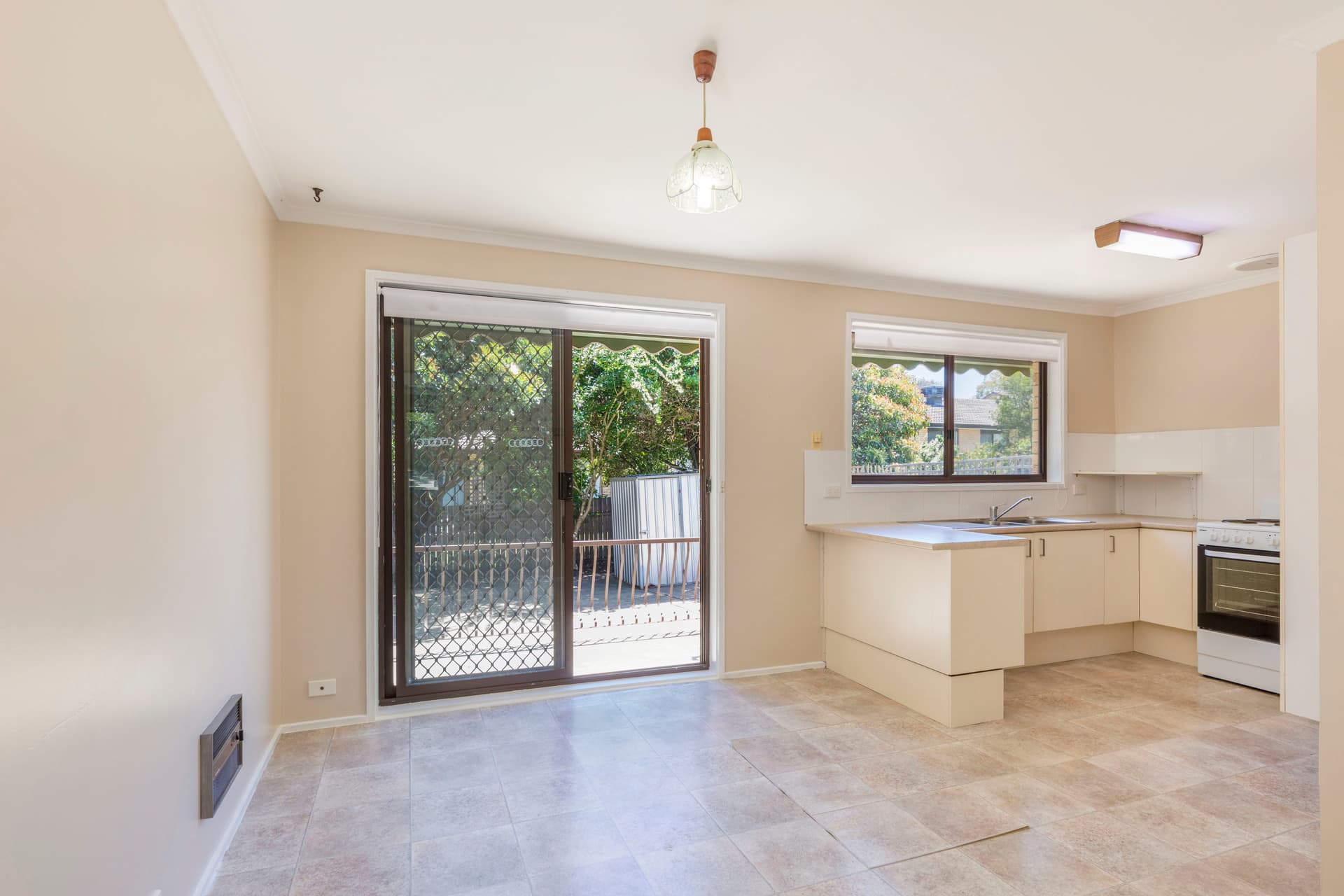 5 Stumm Place, Latham ACT 2615, Latham - Thumbnail 8