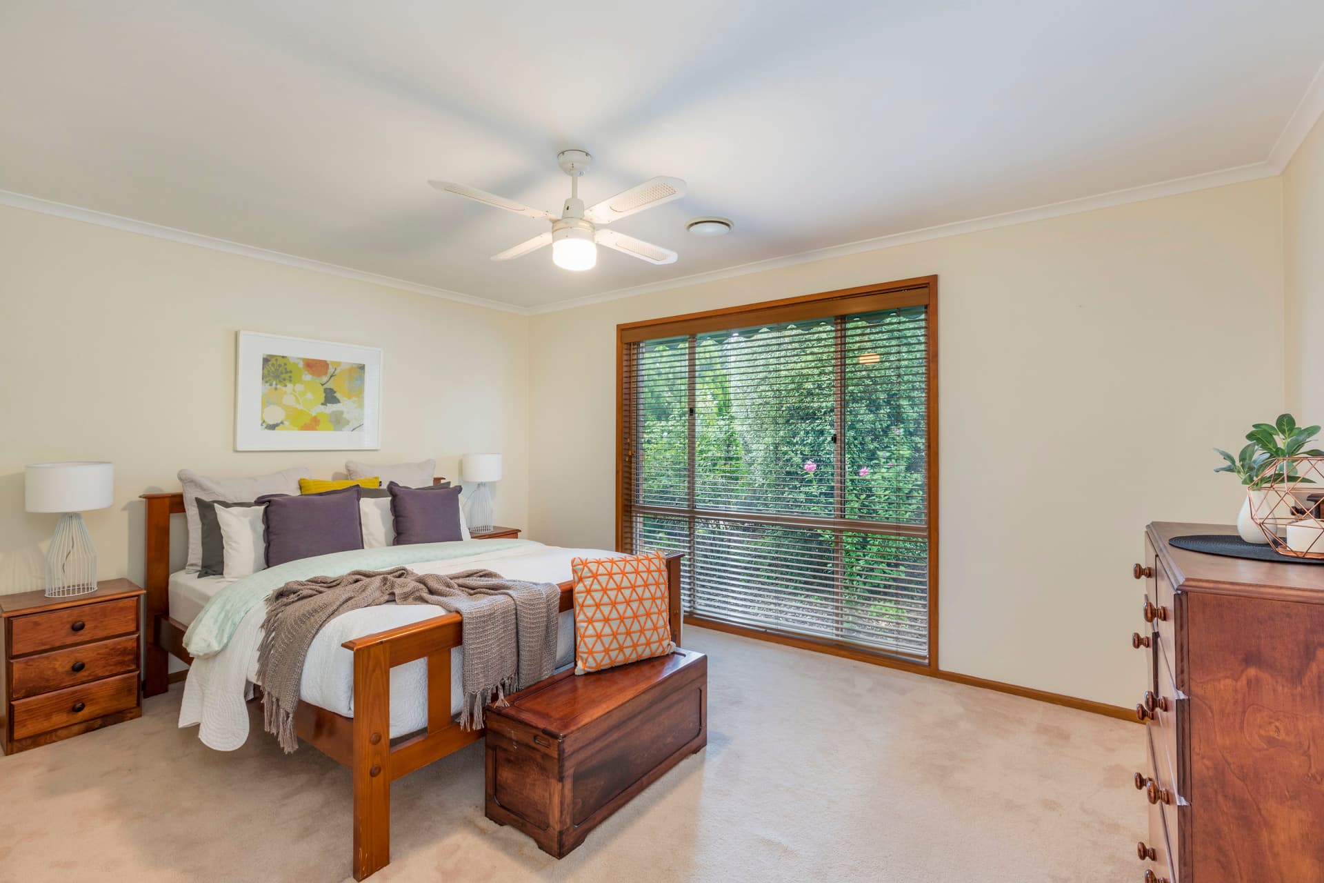 8 Braddon Place, Gordon ACT 2906, Gordon - Thumbnail 2