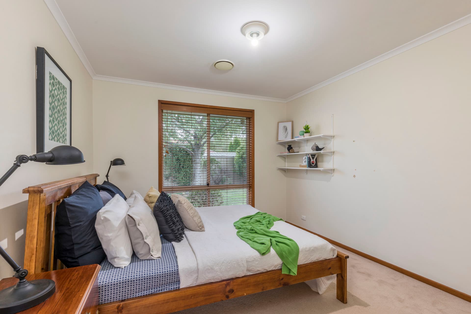 8 Braddon Place, Gordon ACT 2906, Gordon - Thumbnail 3