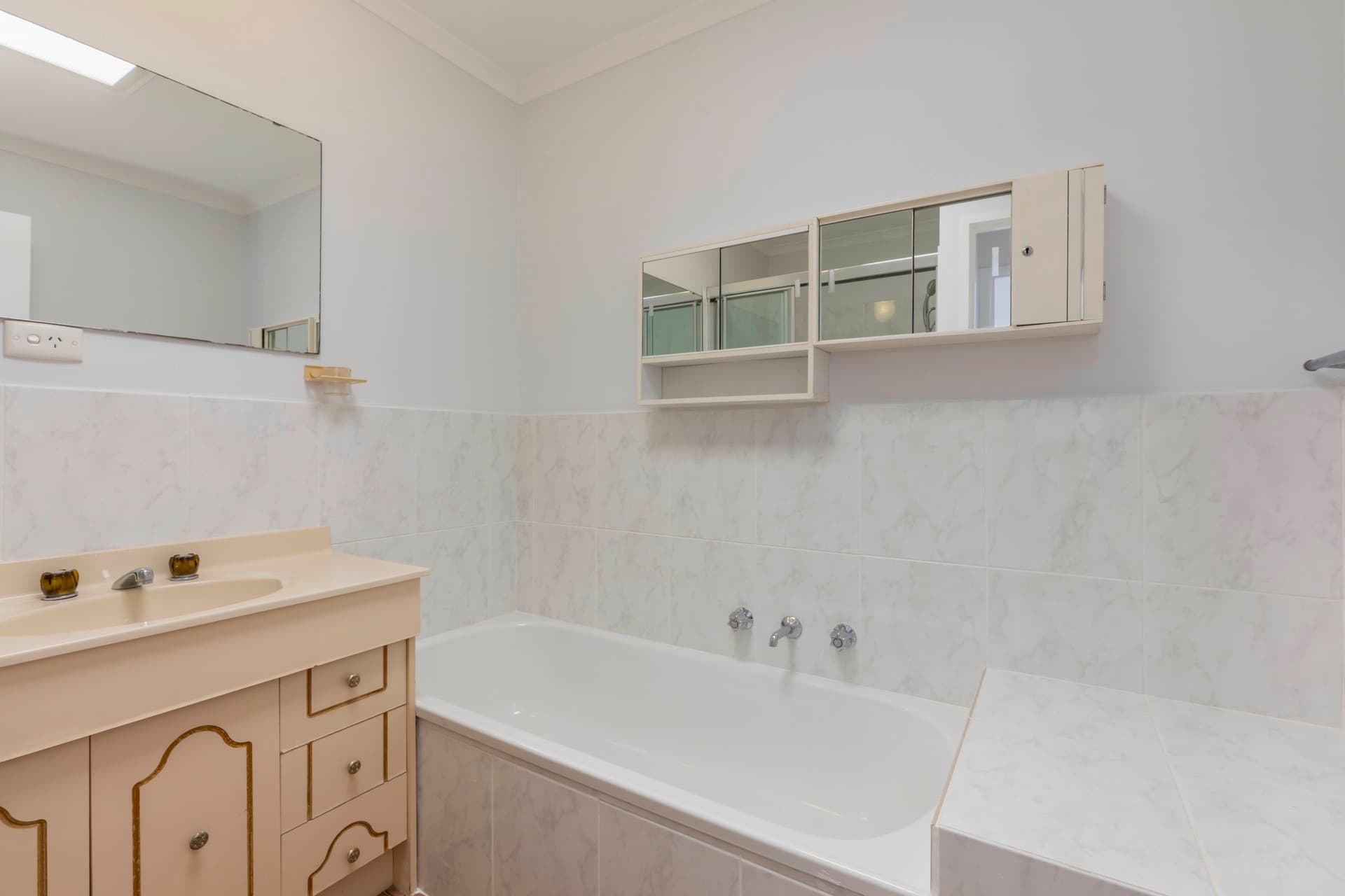 8 Enright Crescent, Florey ACT 2615, Florey - Image 1