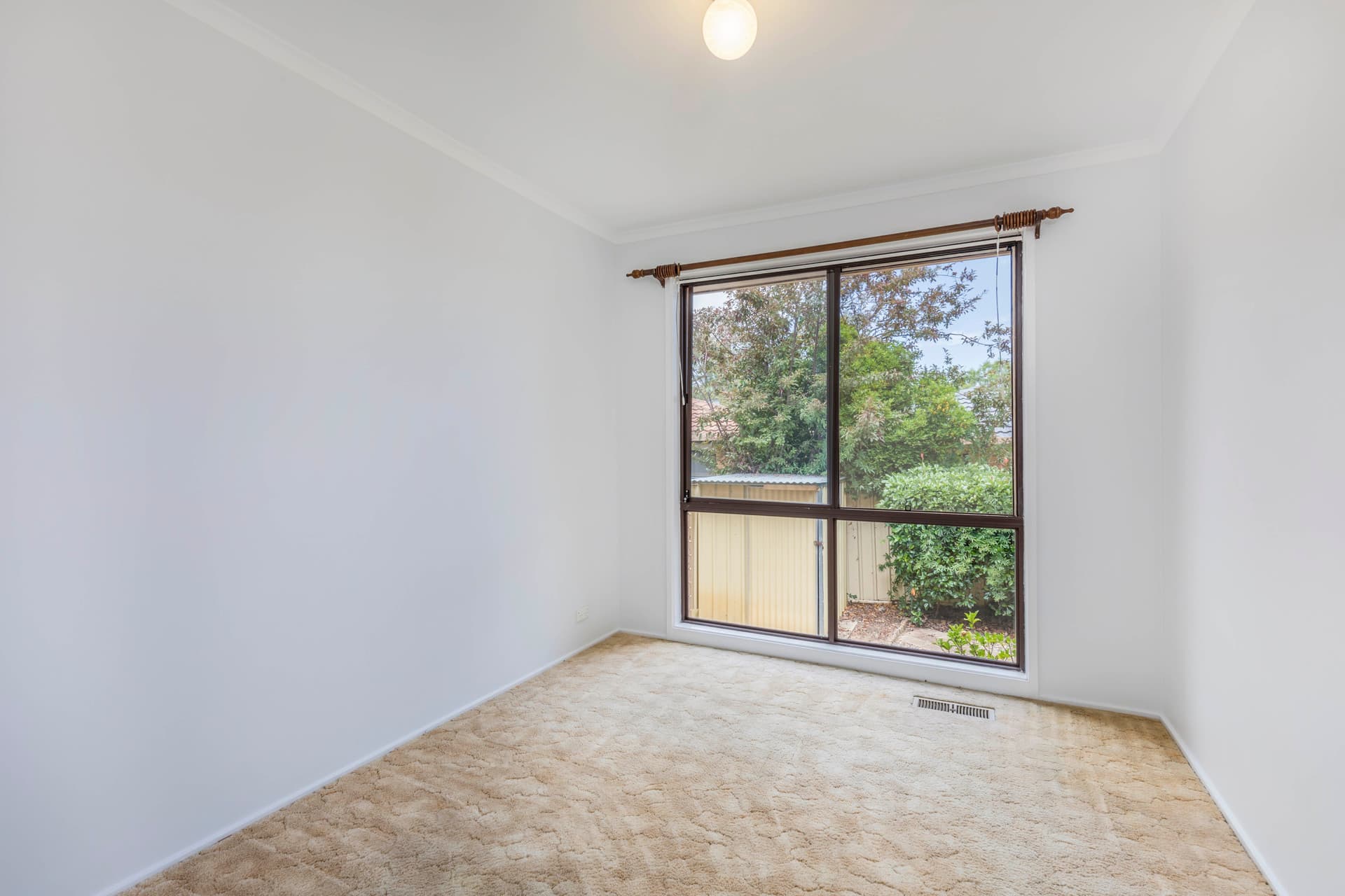 8 Enright Crescent, Florey ACT 2615, Florey - Thumbnail 3