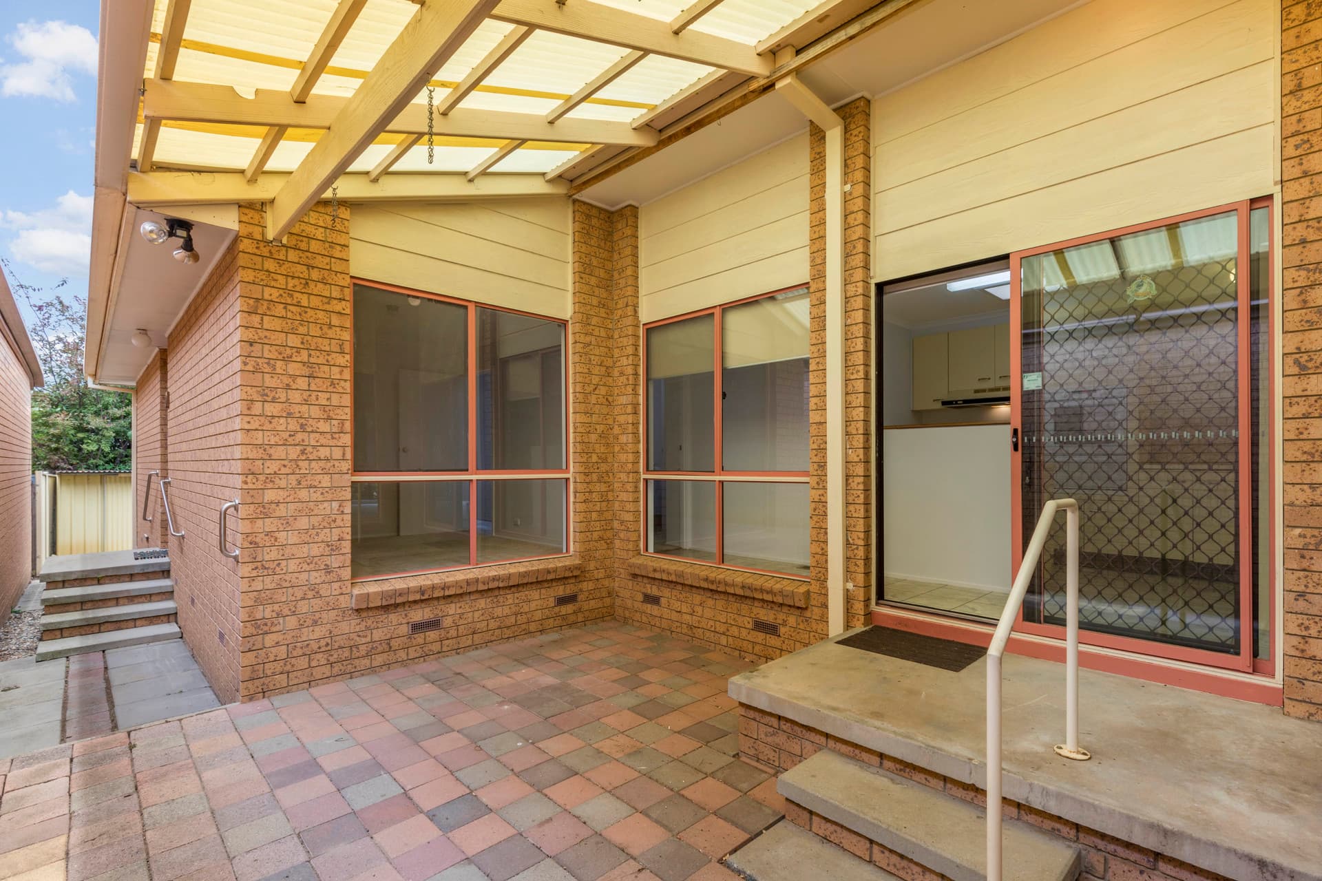 8 Enright Crescent, Florey ACT 2615, Florey - Thumbnail 5