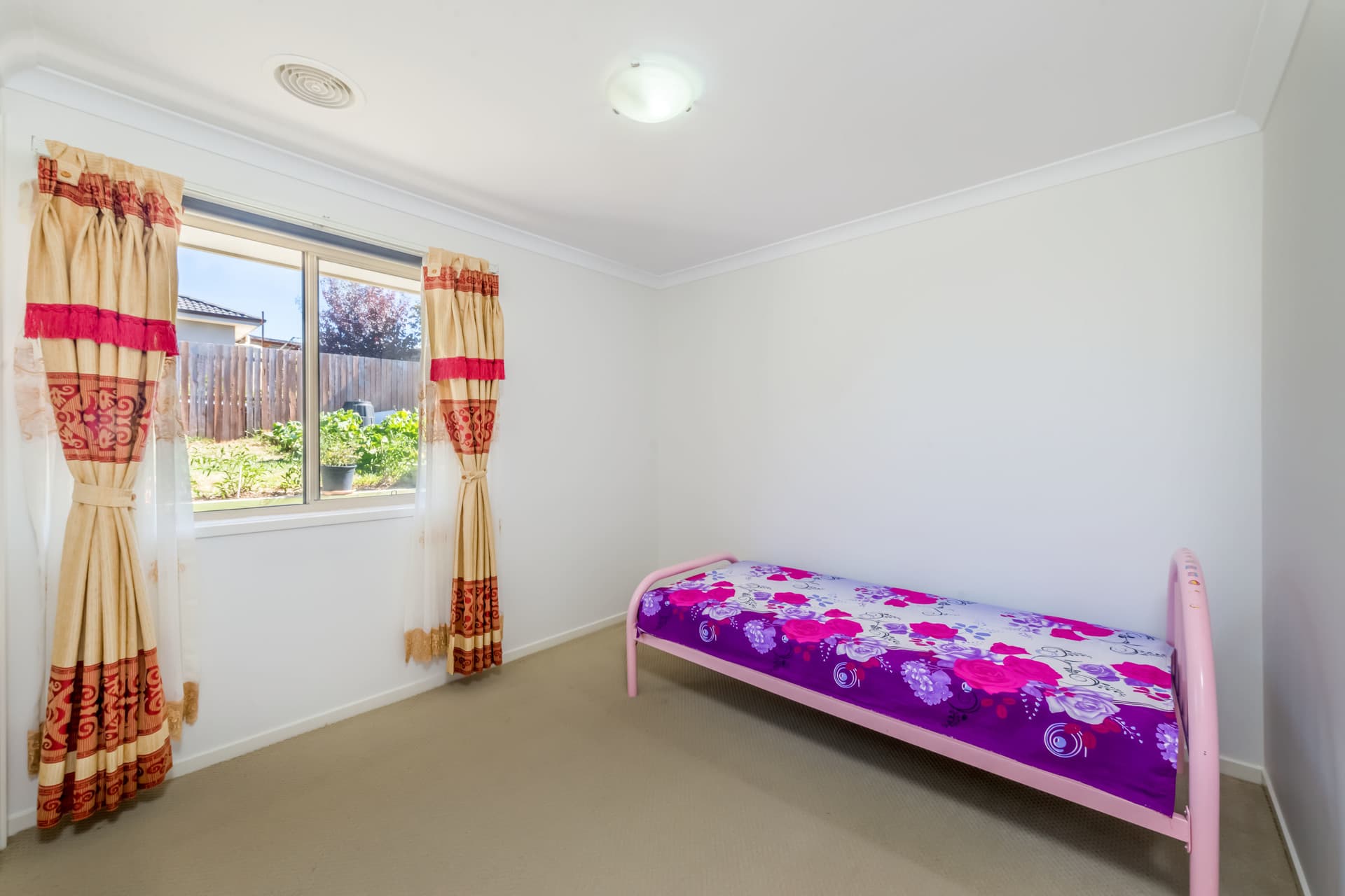126 Hollows Circuit, Macgregor ACT 2615, Macgregor - Thumbnail 2