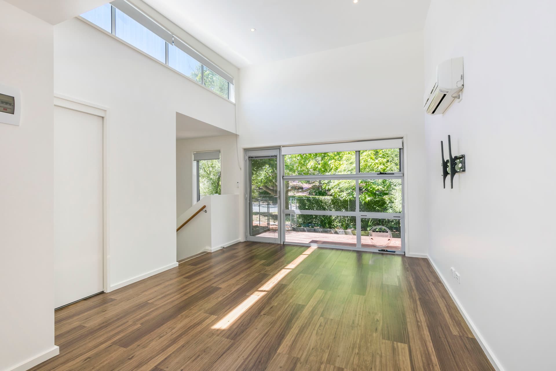 2/25 Macrobertson Street, Mawson ACT 2607, Mawson - Image 1