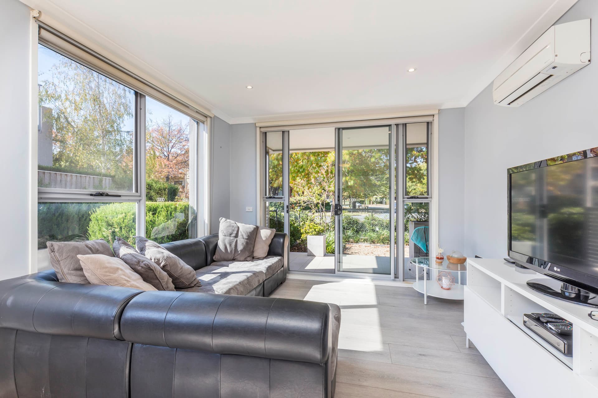 1/63A Torrens Street, Braddon ACT 2612, Braddon - Thumbnail 2