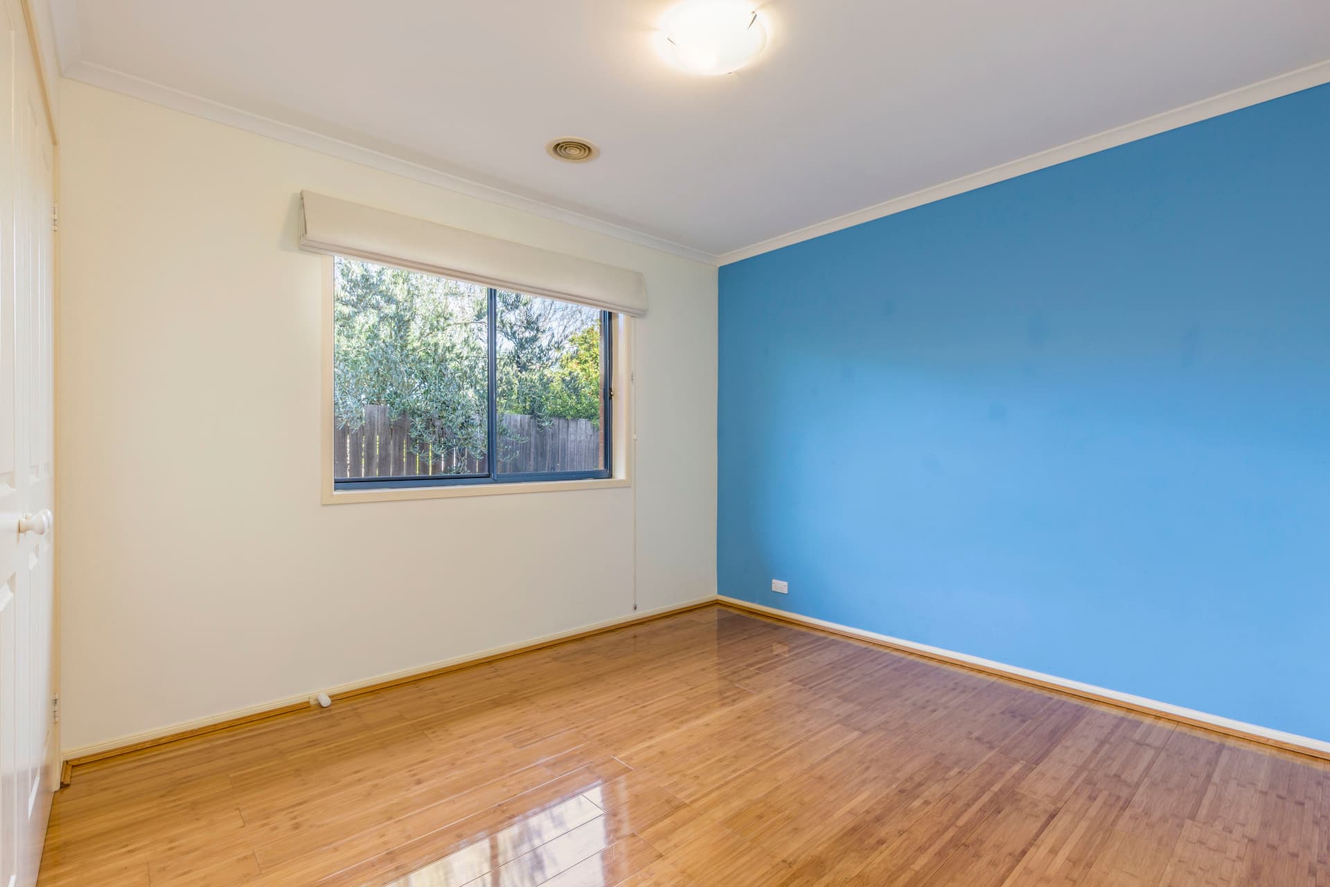 4 Gouldsmith Street, Dunlop ACT 2615, Dunlop - Thumbnail 2