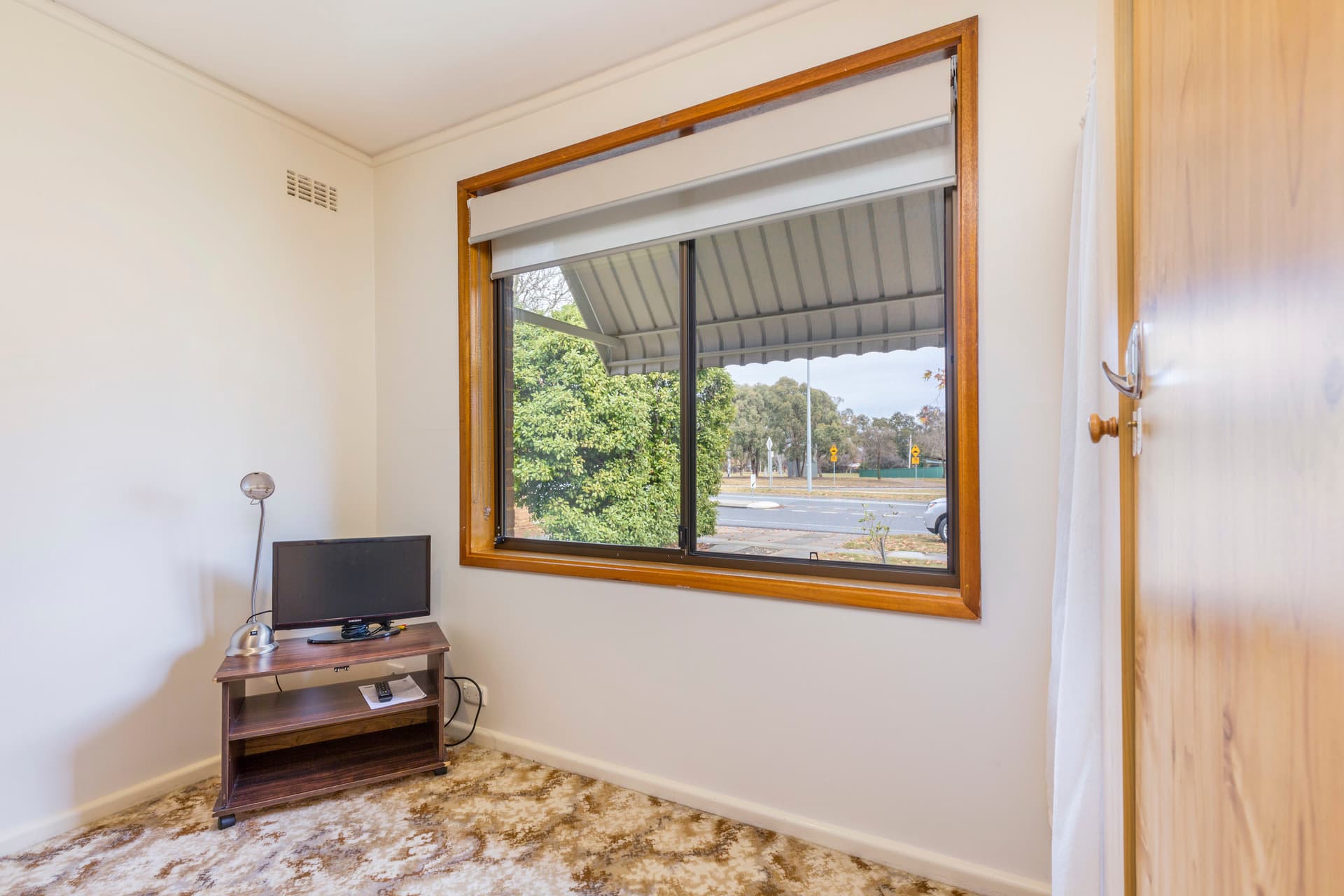 183 Phillip Avenue, Hackett ACT 2602, Hackett - Thumbnail 2