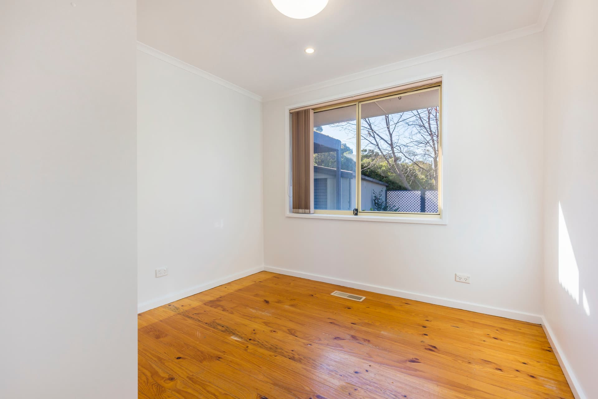 11 Langridge Street, Wanniassa ACT 2903, Wanniassa - Thumbnail 3
