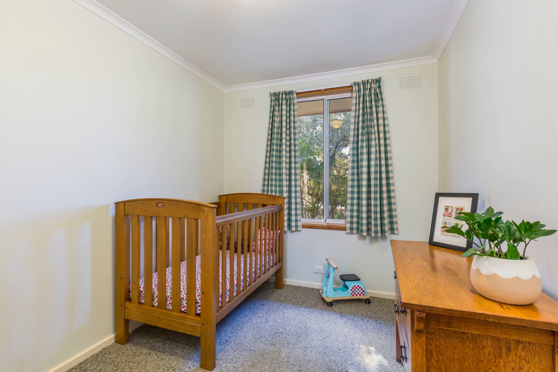 17 Simpson Street, Watson ACT 2602, Watson - Thumbnail 2