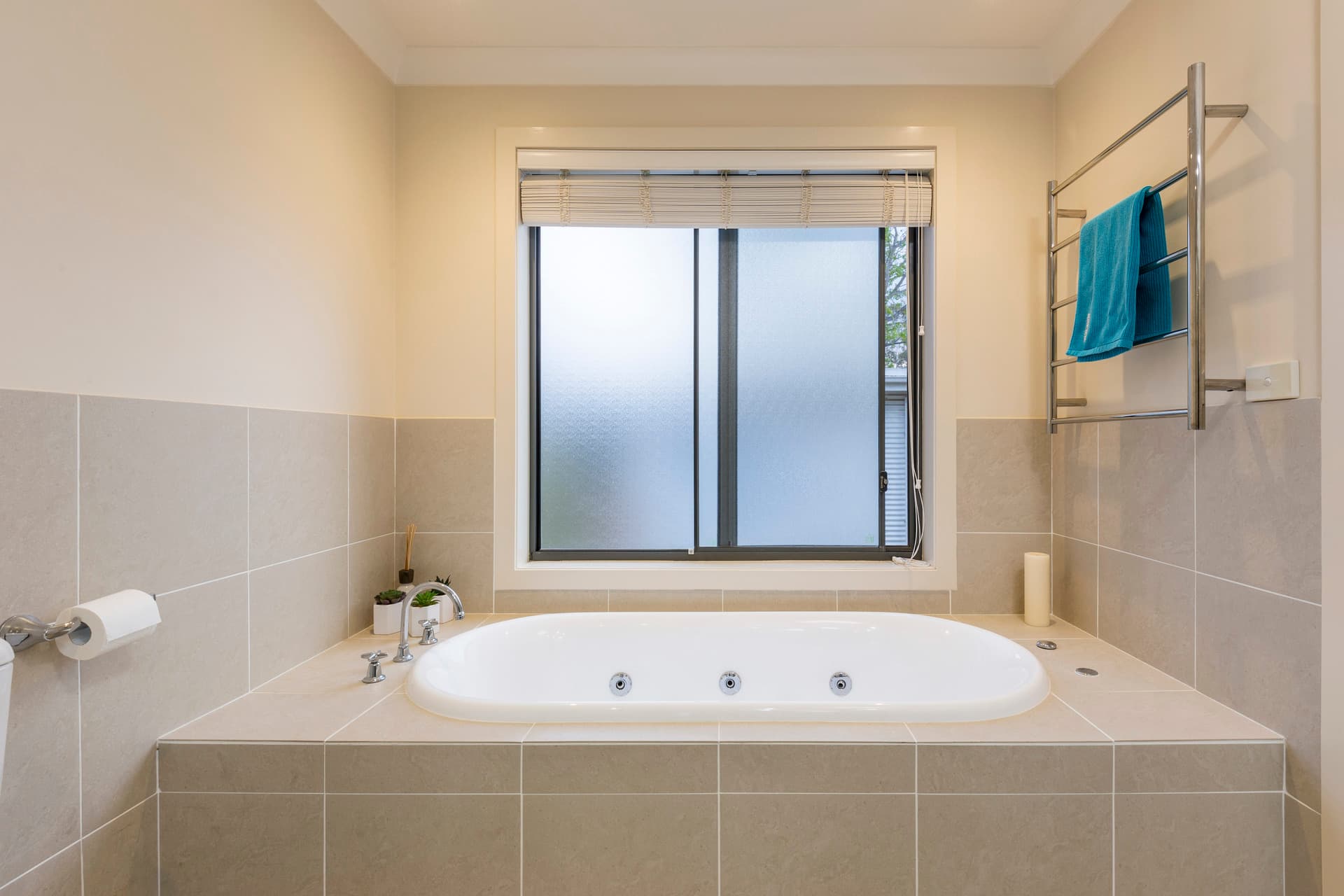 45 MacDonnell Street, Yarralumla ACT 2600, Yarralumla - Thumbnail 2