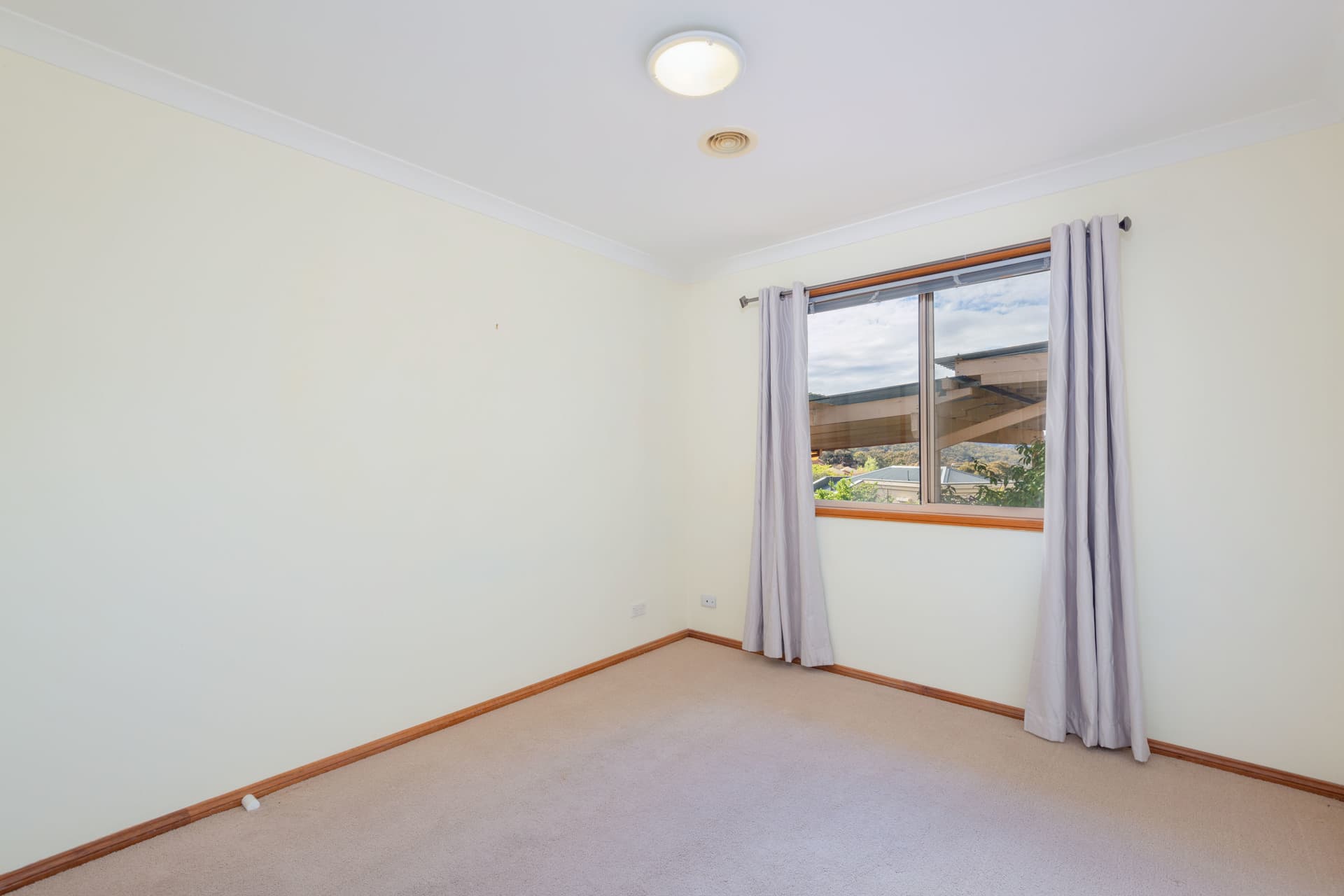 13 Sparkes Close, Fadden ACT 2904, Fadden - Thumbnail 7