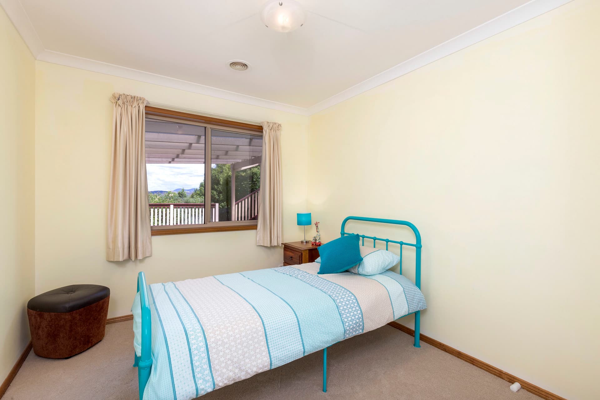 13 Sparkes Close, Fadden ACT 2904, Fadden - Thumbnail 5