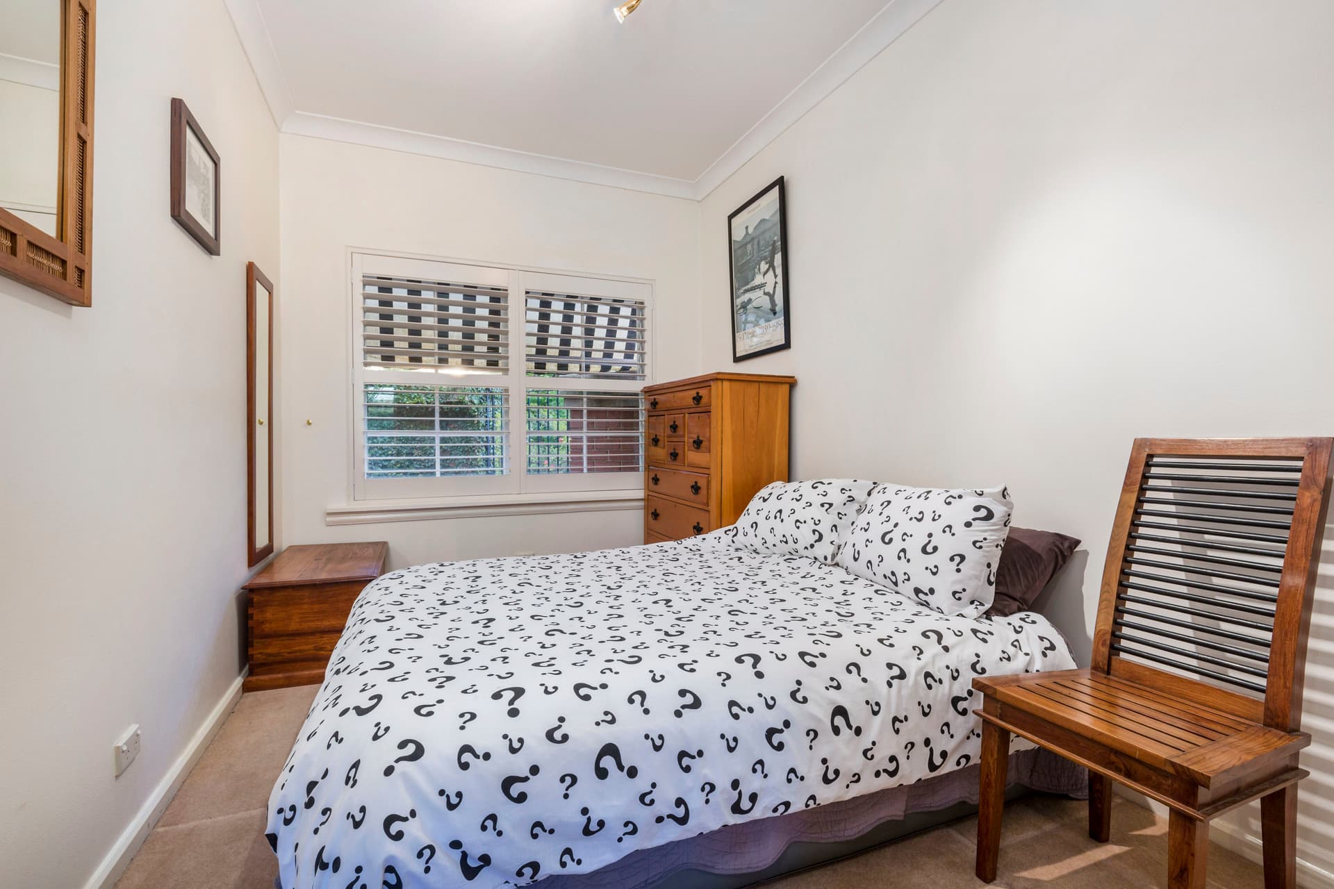 37 Captain Cook Crescent, Griffith ACT 2603, Griffith - Thumbnail 3
