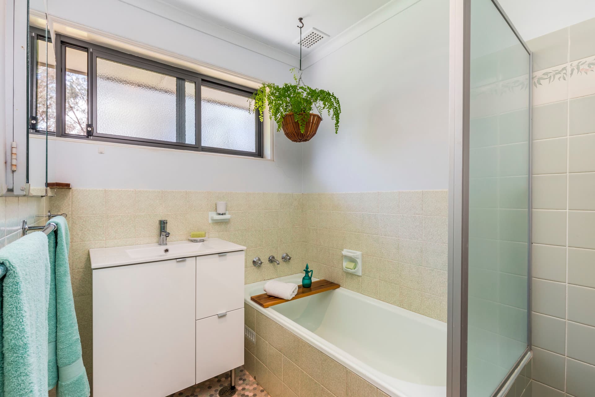 75 Irvine Street, Watson ACT 2602, Watson - Image 1