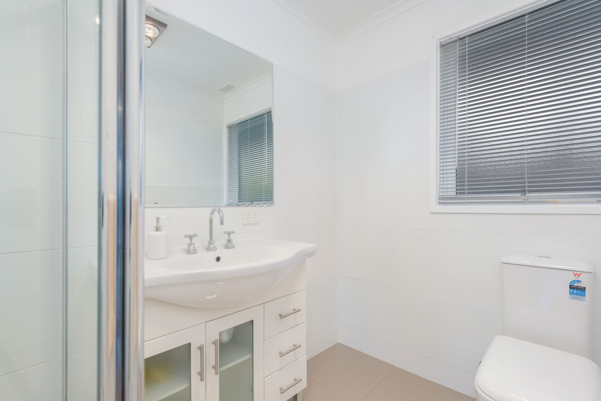 15 Alfred Hill Drive, Melba ACT 2615, Melba - Thumbnail 5