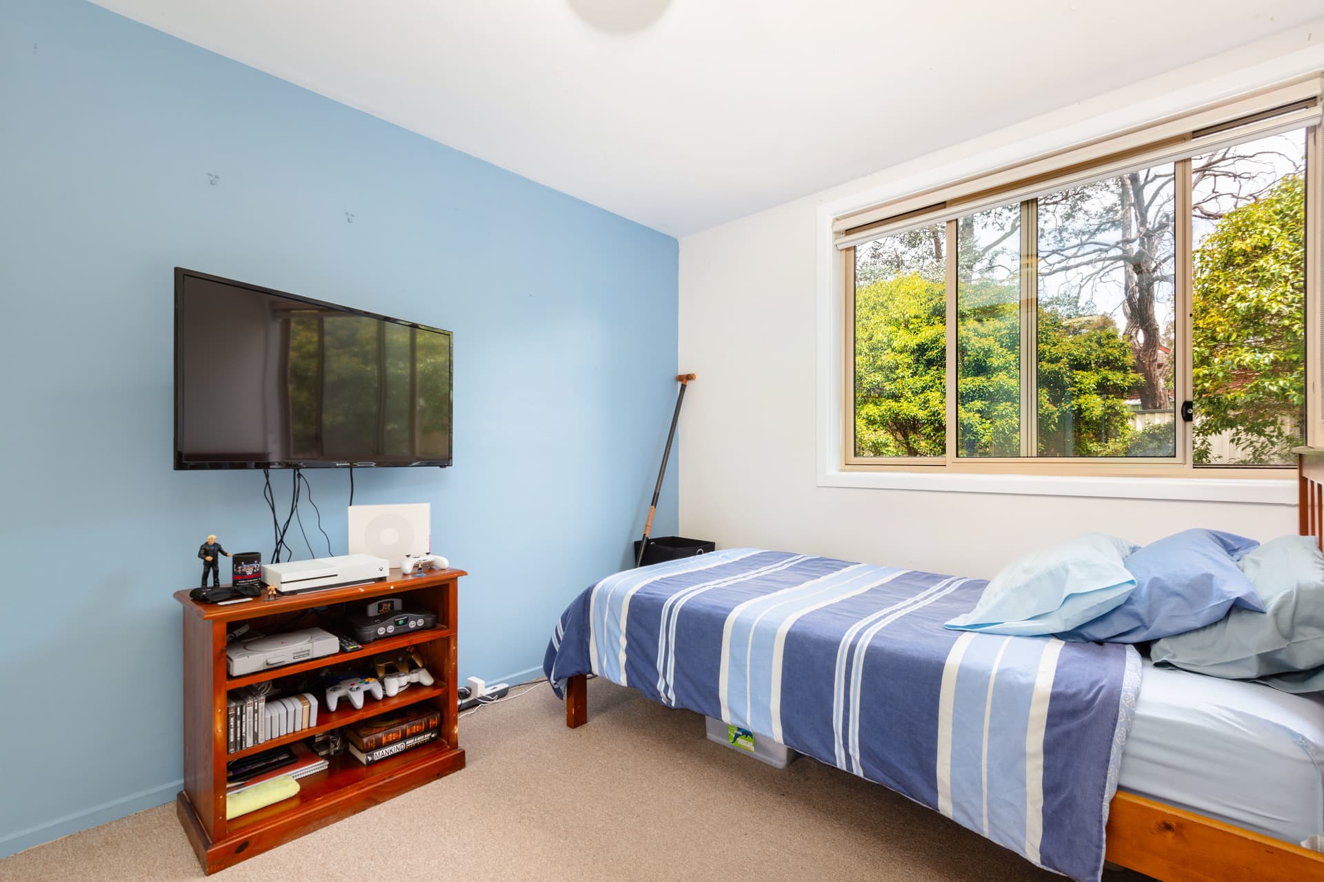 10 Crowley Court, Charnwood ACT 2615, Charnwood - Image 1