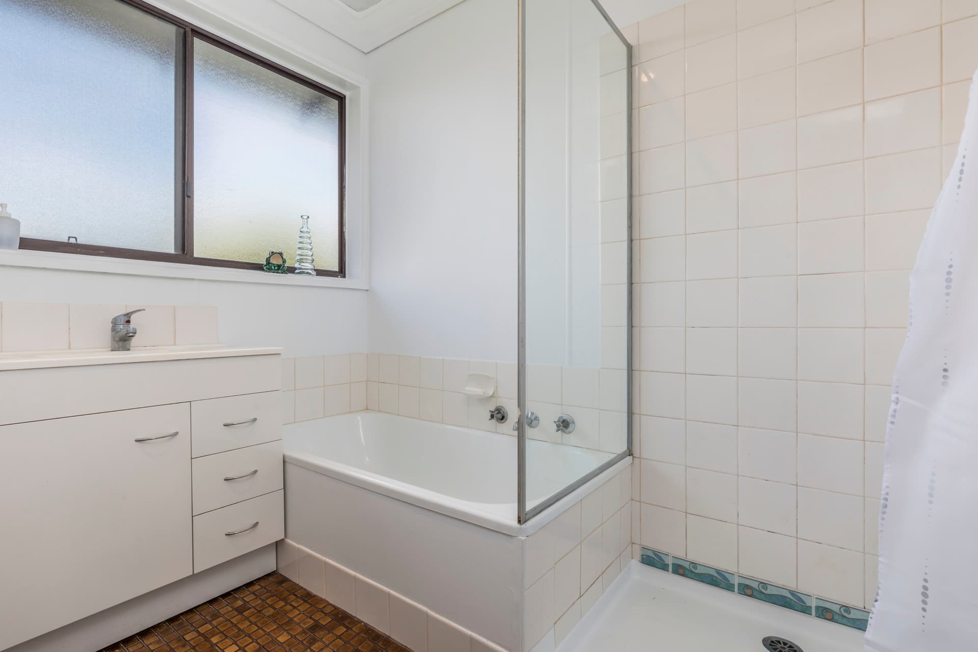 11 Donnison Place, Charnwood ACT 2615, Charnwood - Thumbnail 2