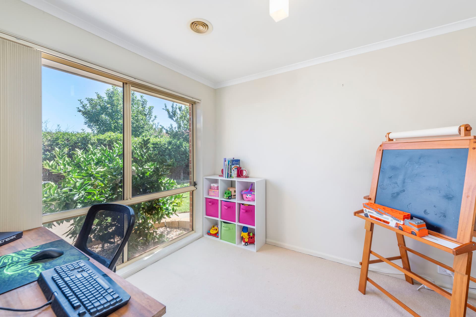 8 Hobday Place, Dunlop ACT 2615, Dunlop - Thumbnail 4