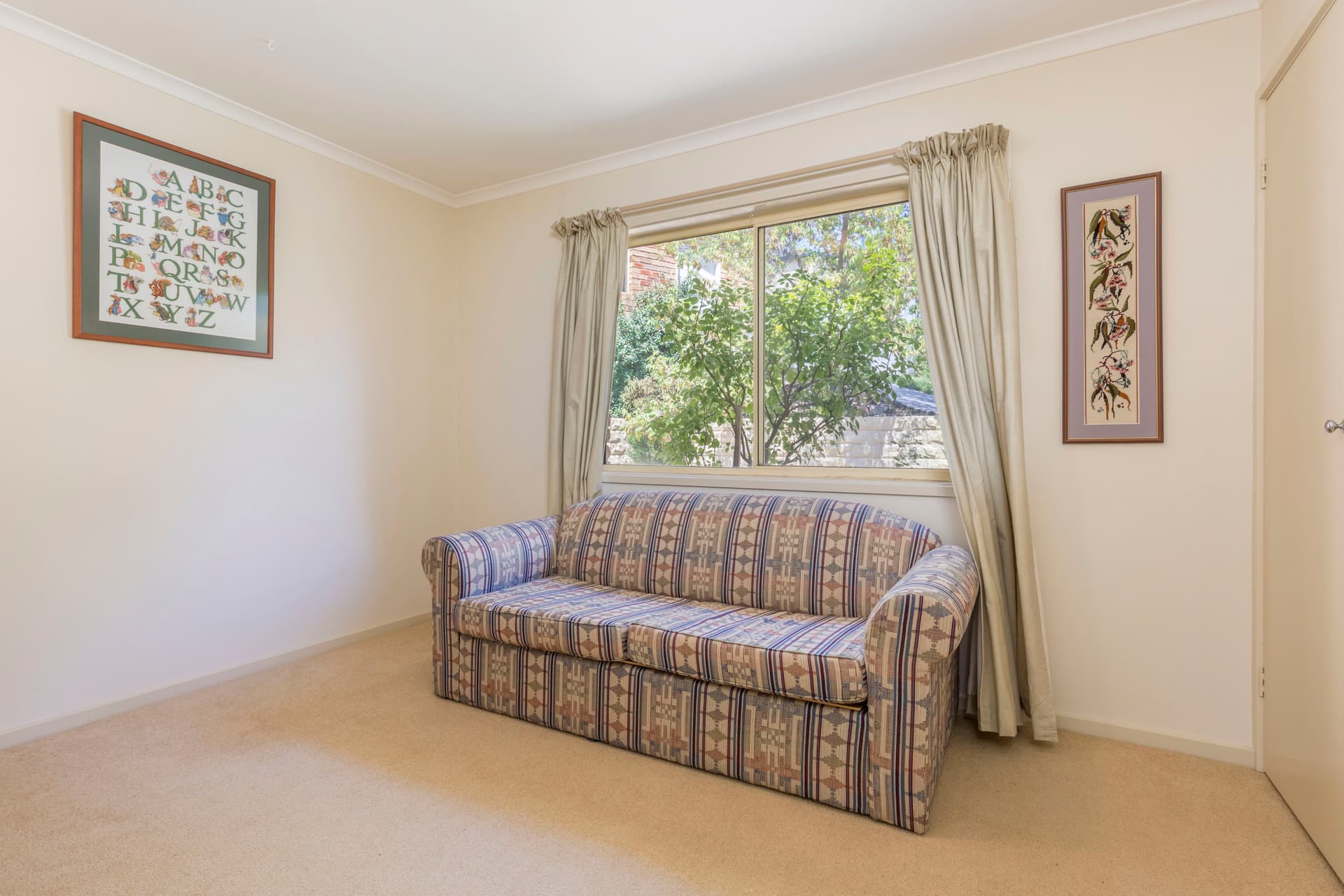 16 Goldfinch Circuit, Theodore ACT 2905, Theodore - Image 1