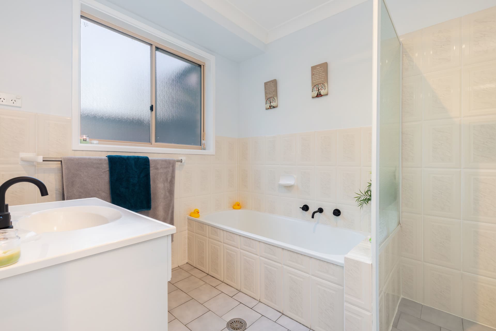 84 Lewis Luxton Avenue, Gordon ACT 2906, Gordon - Thumbnail 5