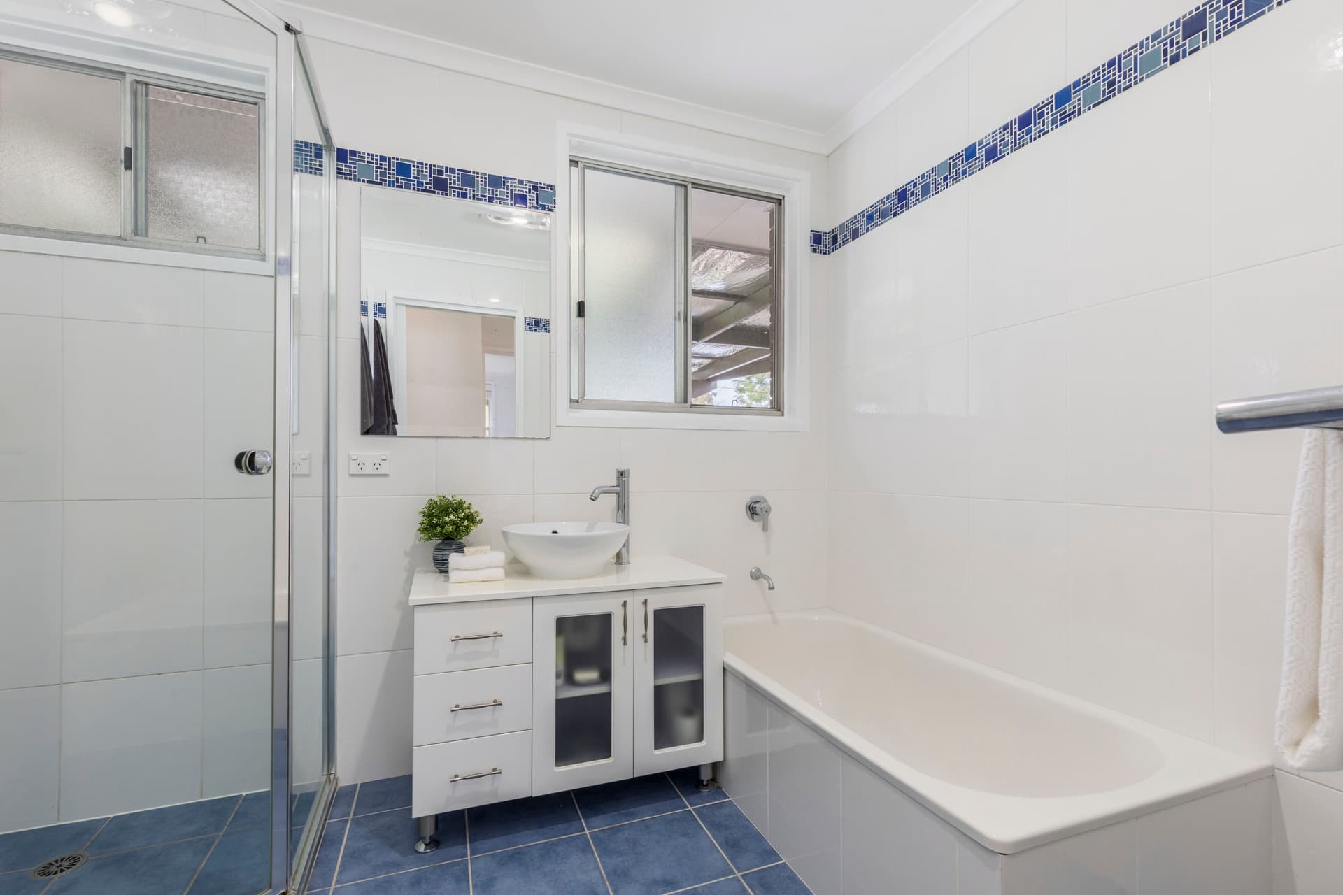 12 McCullock Place, Kambah ACT 2902, Kambah - Thumbnail 3