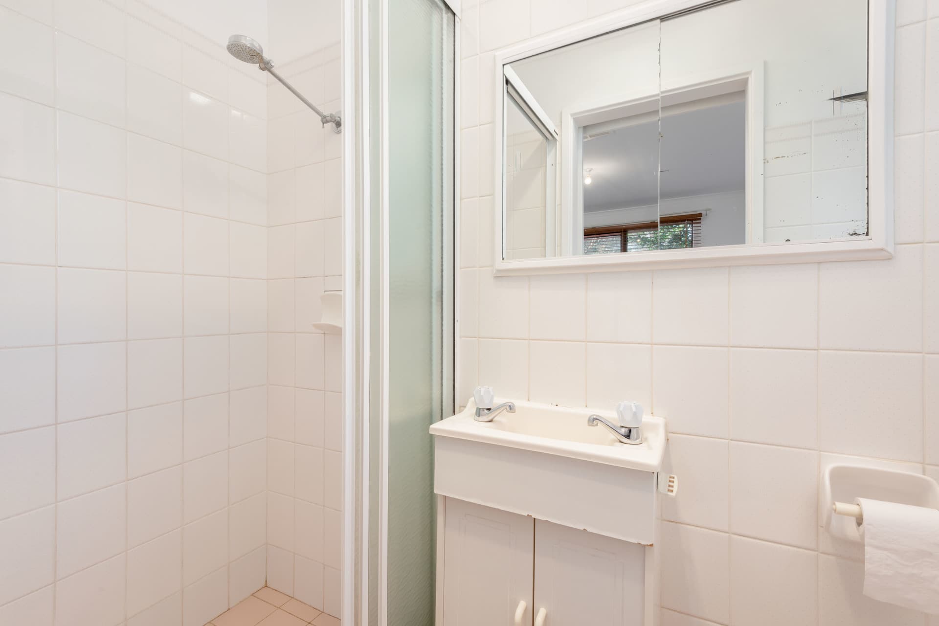 120 Learmonth Drive, Kambah ACT 2902, Kambah - Thumbnail 2