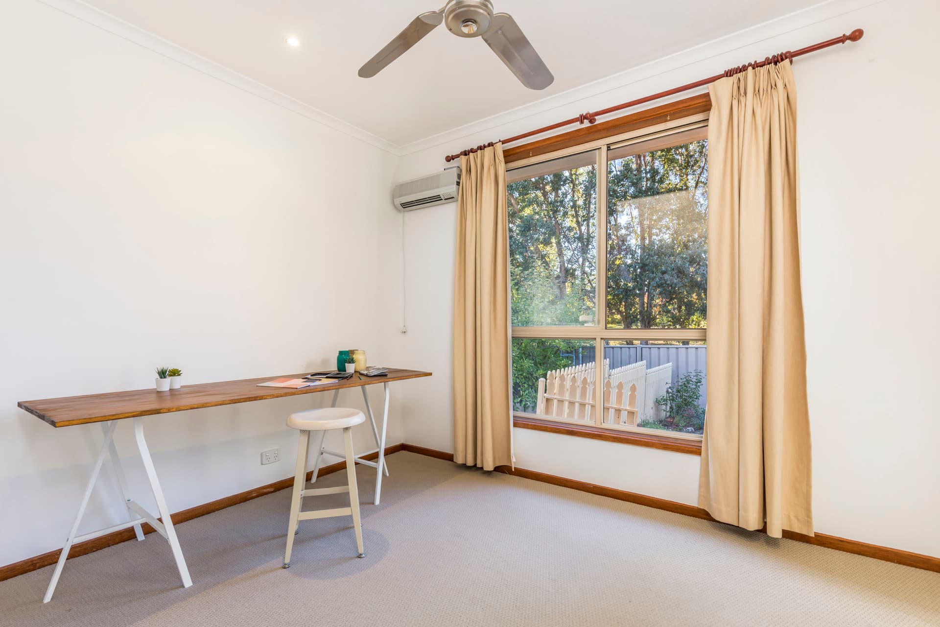 17 Mathews Place, Banks ACT 2906, Banks - Image 1