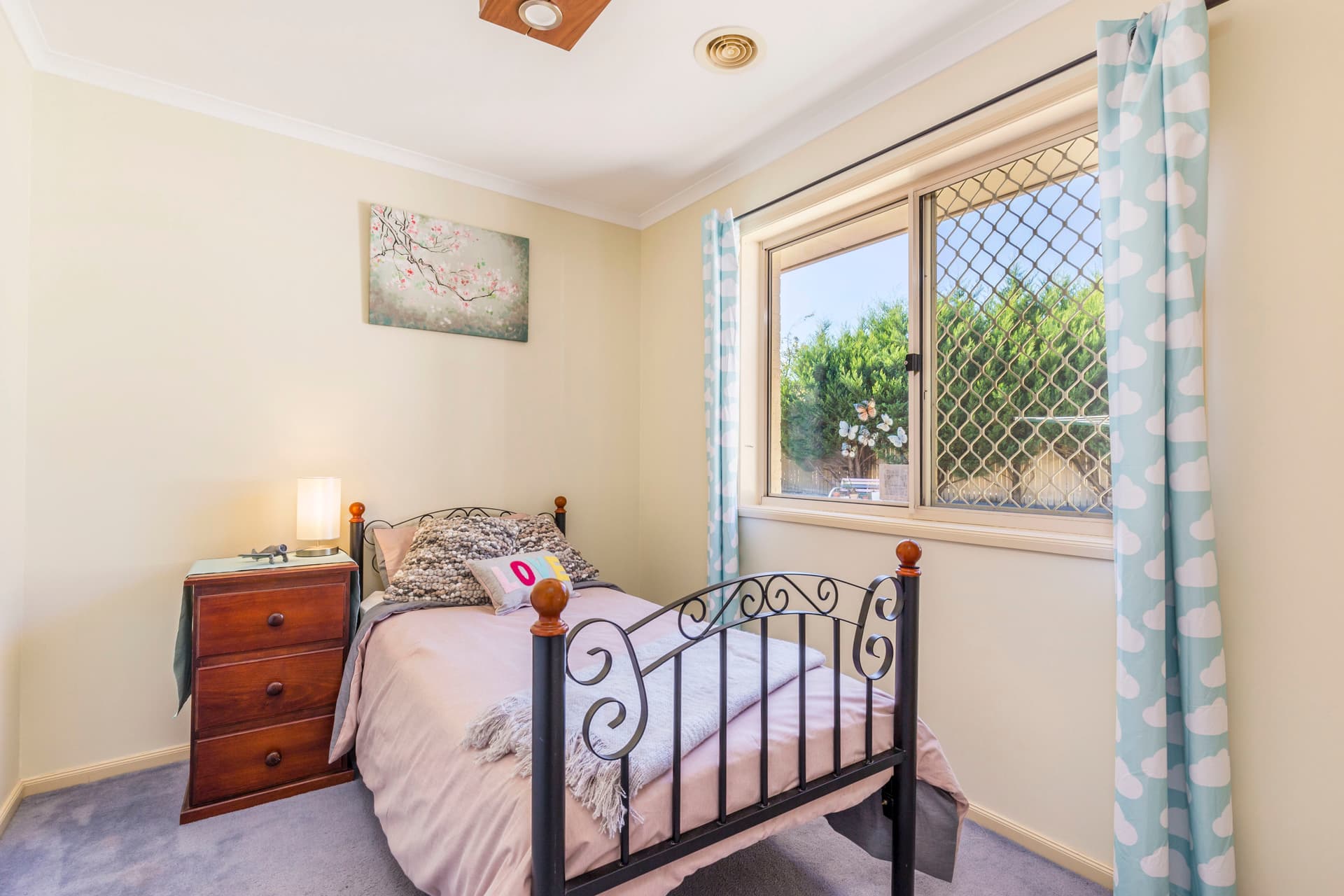 42 Tarrant Crescent, Dunlop ACT 2615, Dunlop - Thumbnail 2