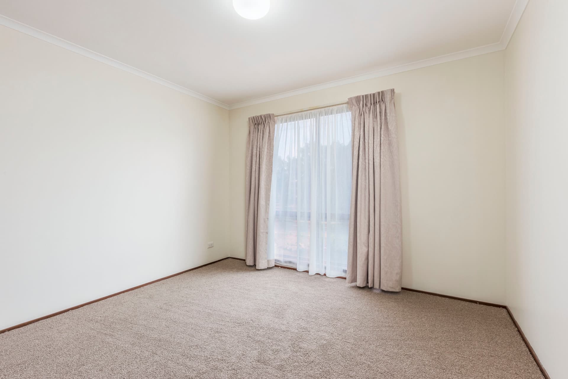 12 Sharwood Crescent, Evatt ACT 2617, Evatt - Thumbnail 2
