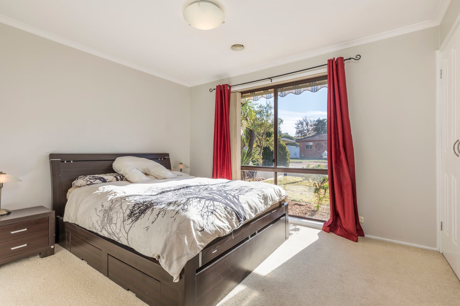 6 Curnow Place, Chisholm ACT 2905, Chisholm - Thumbnail 2