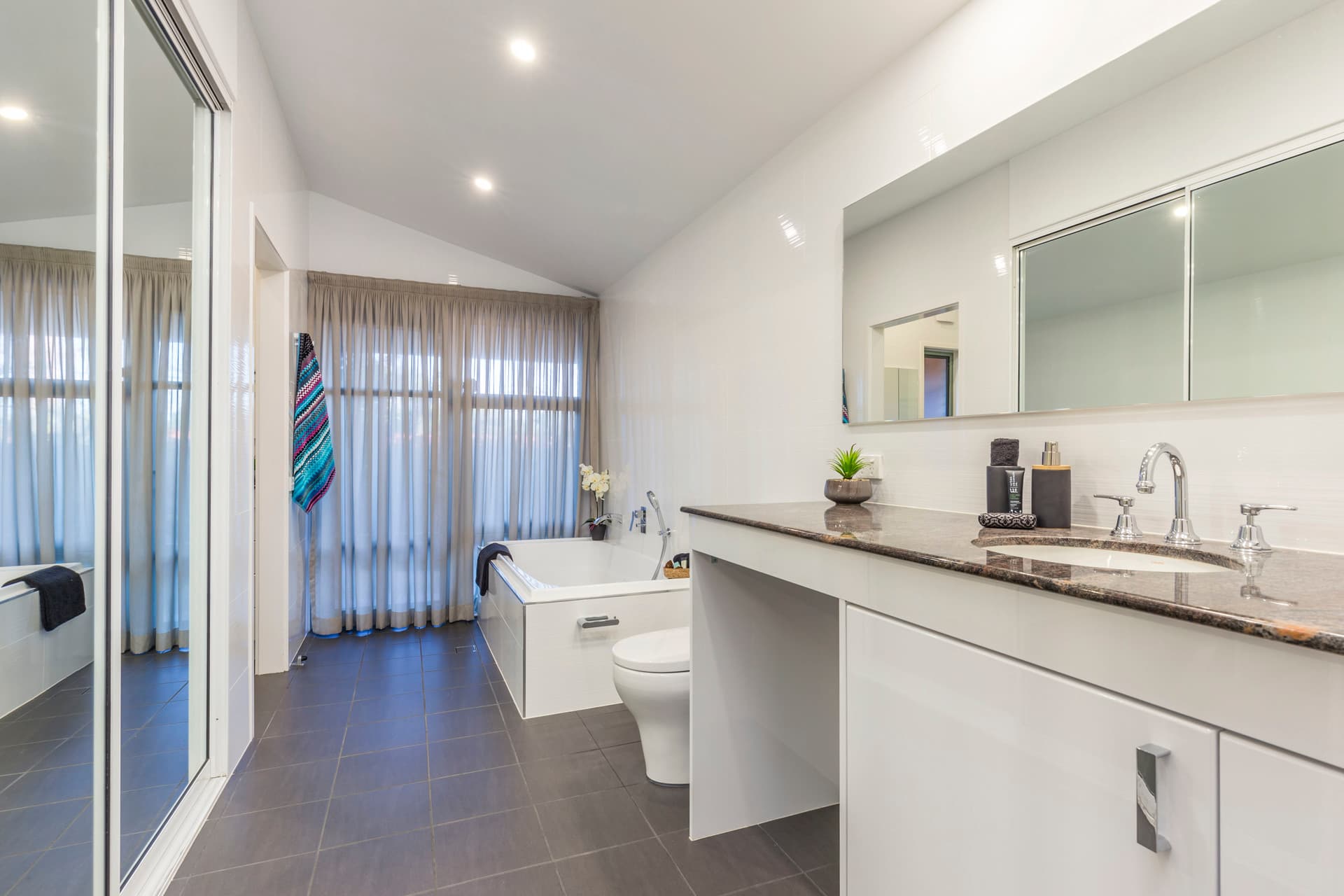 4 Lane-Poole Place, Yarralumla ACT 2600, Yarralumla - Image 1