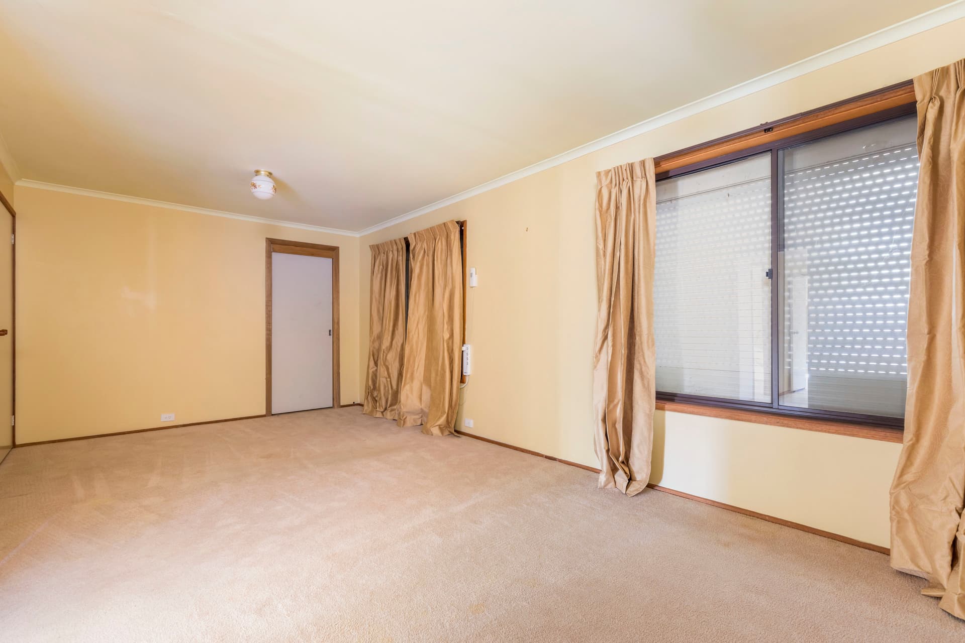 9 Macvitie Place, Macquarie ACT 2614, Macquarie - Thumbnail 2