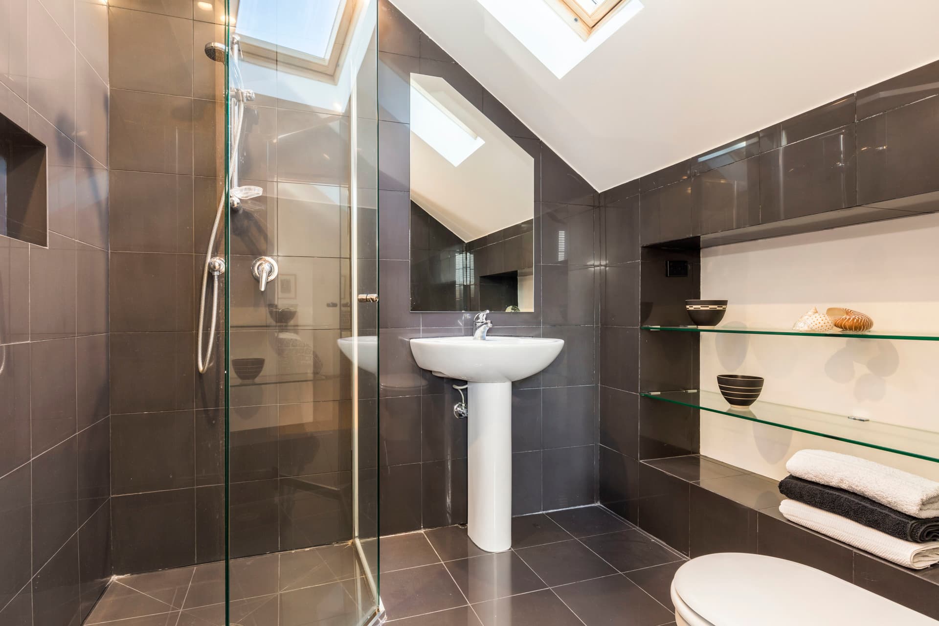 5 Bega Place, Narrabundah ACT 2604, Narrabundah - Thumbnail 2