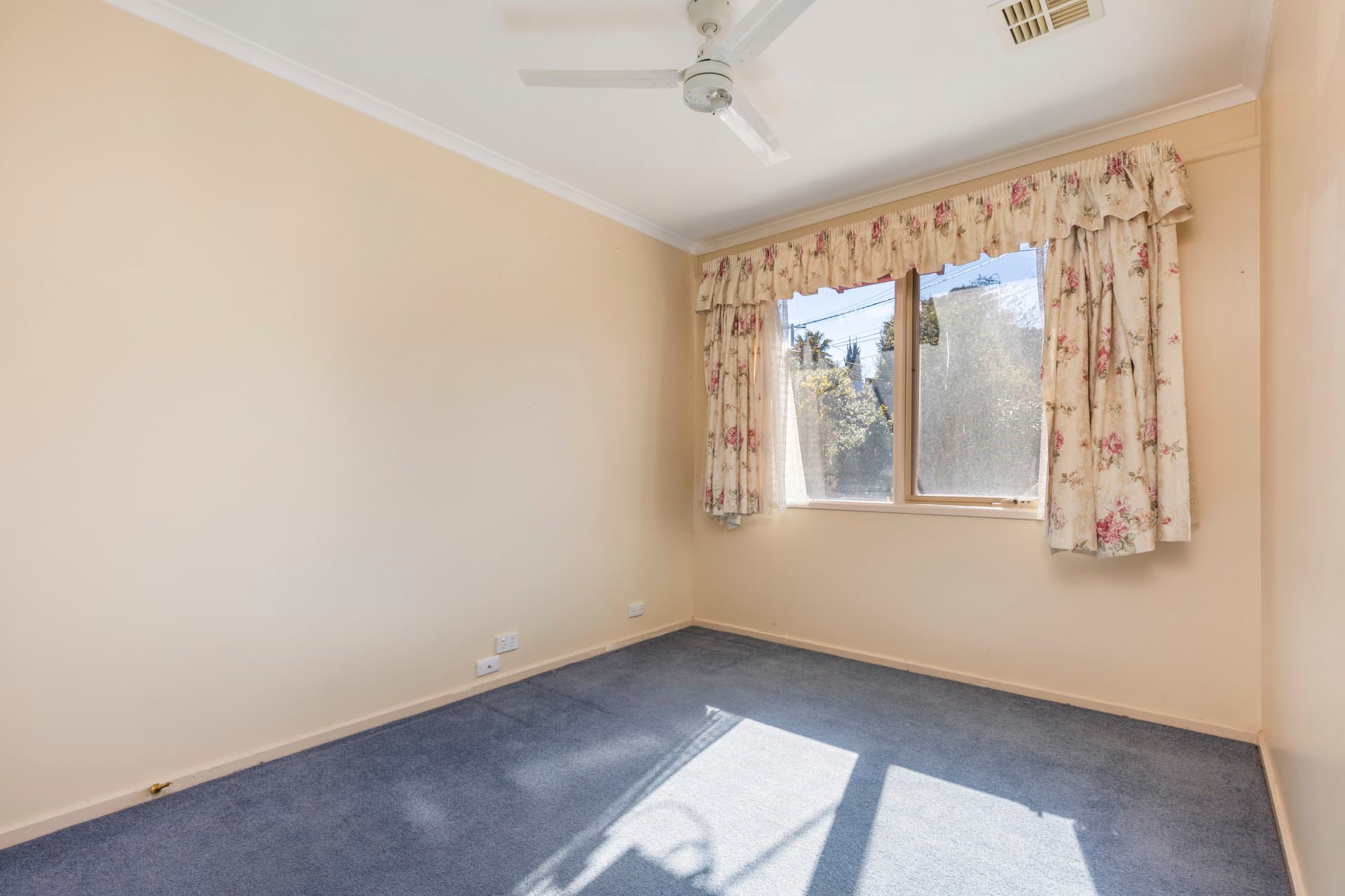 16 Cuthbert Circuit, Wanniassa ACT 2903, Wanniassa - Thumbnail 3