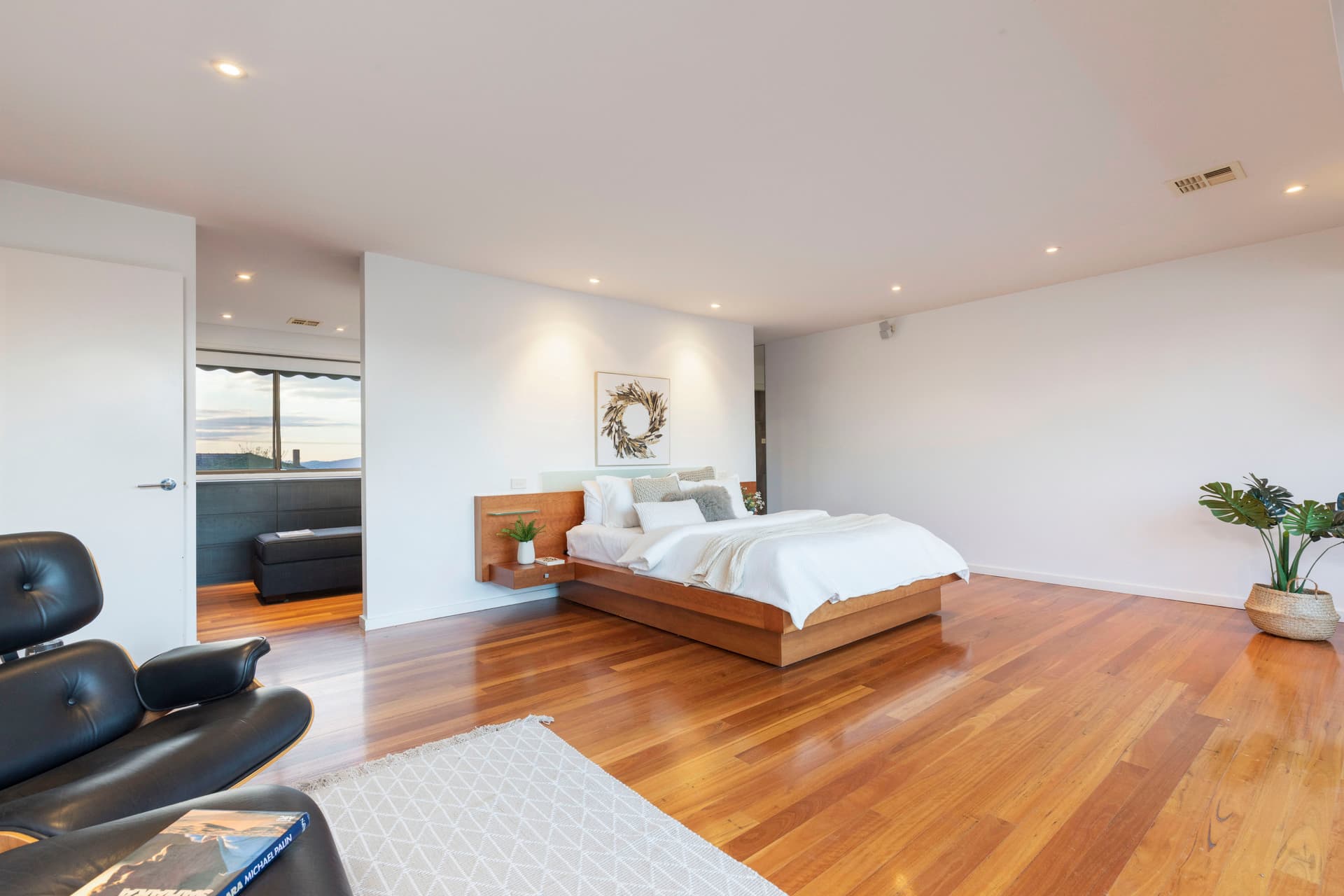 39 Elliott Street, Crestwood NSW 2620, Crestwood - Image 1