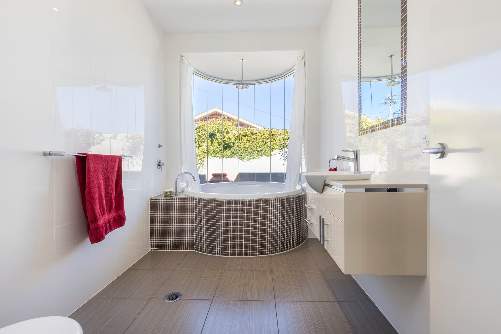 2/31 Hurley Street, Mawson ACT 2607, Mawson - Thumbnail 2