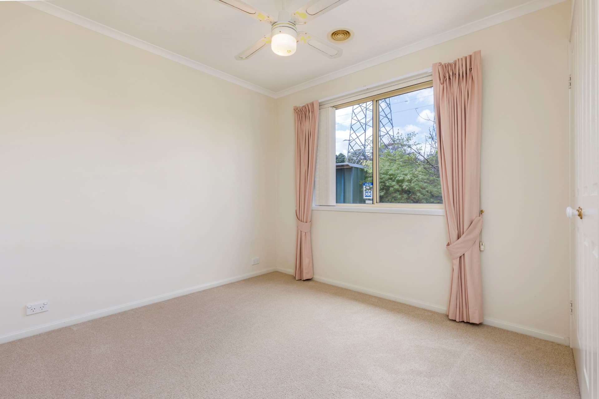 2/22 Cashion Court, Dunlop ACT 2615, Dunlop - Thumbnail 2