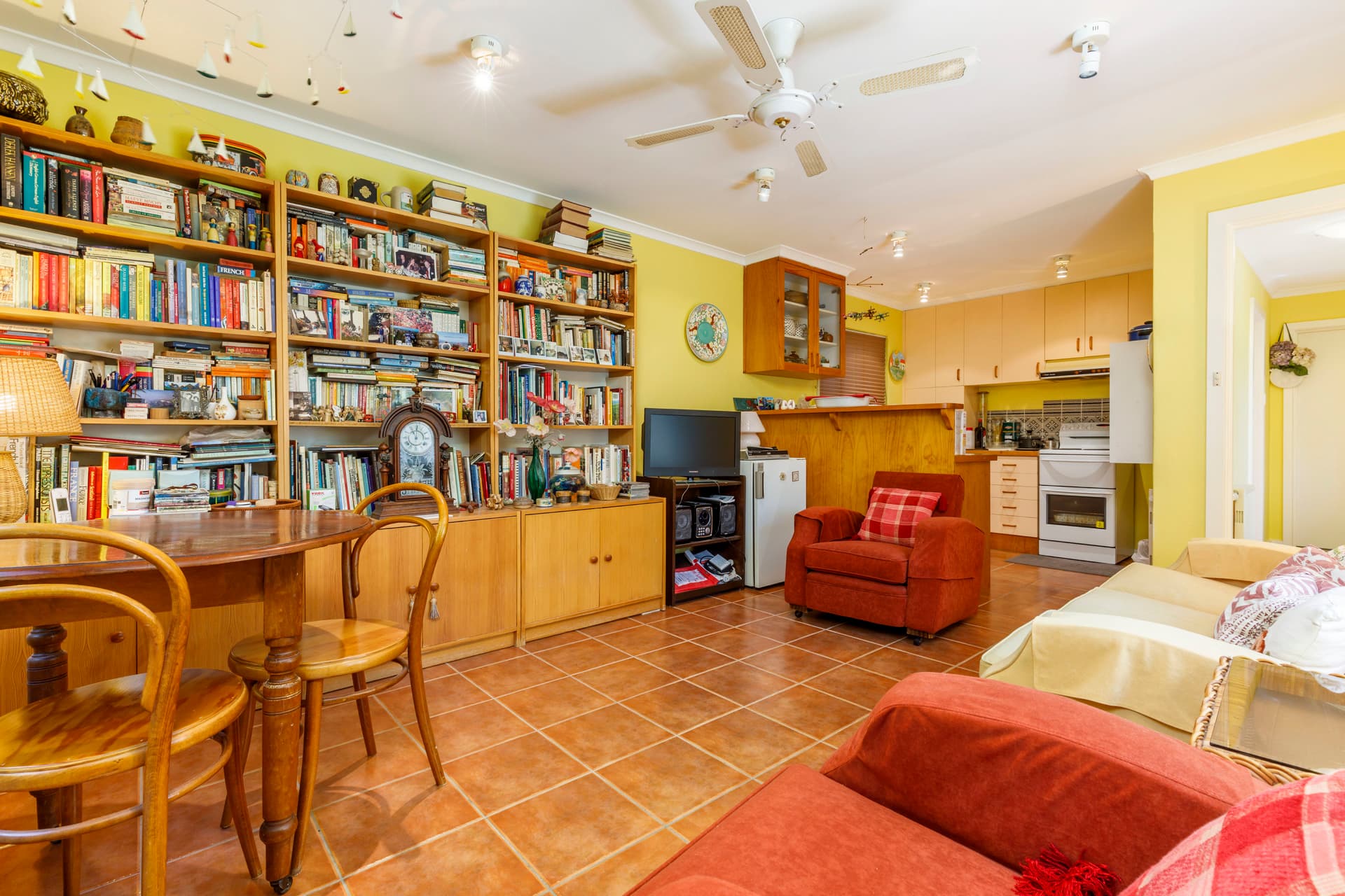 37 Euree Street, Reid ACT 2612, Reid - Thumbnail 2