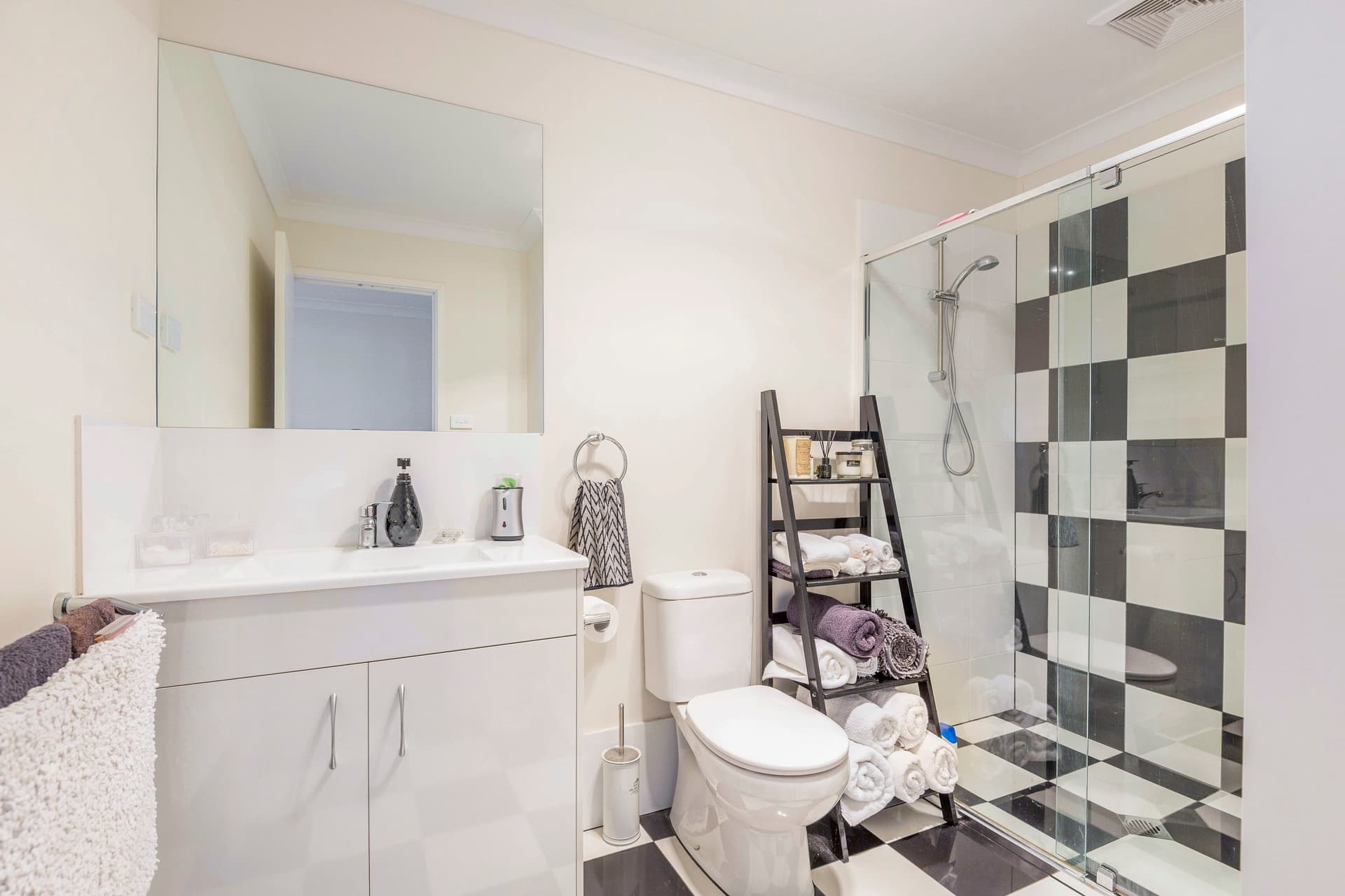 38 Whitrod Avenue, Casey ACT 2913, Casey - Thumbnail 2