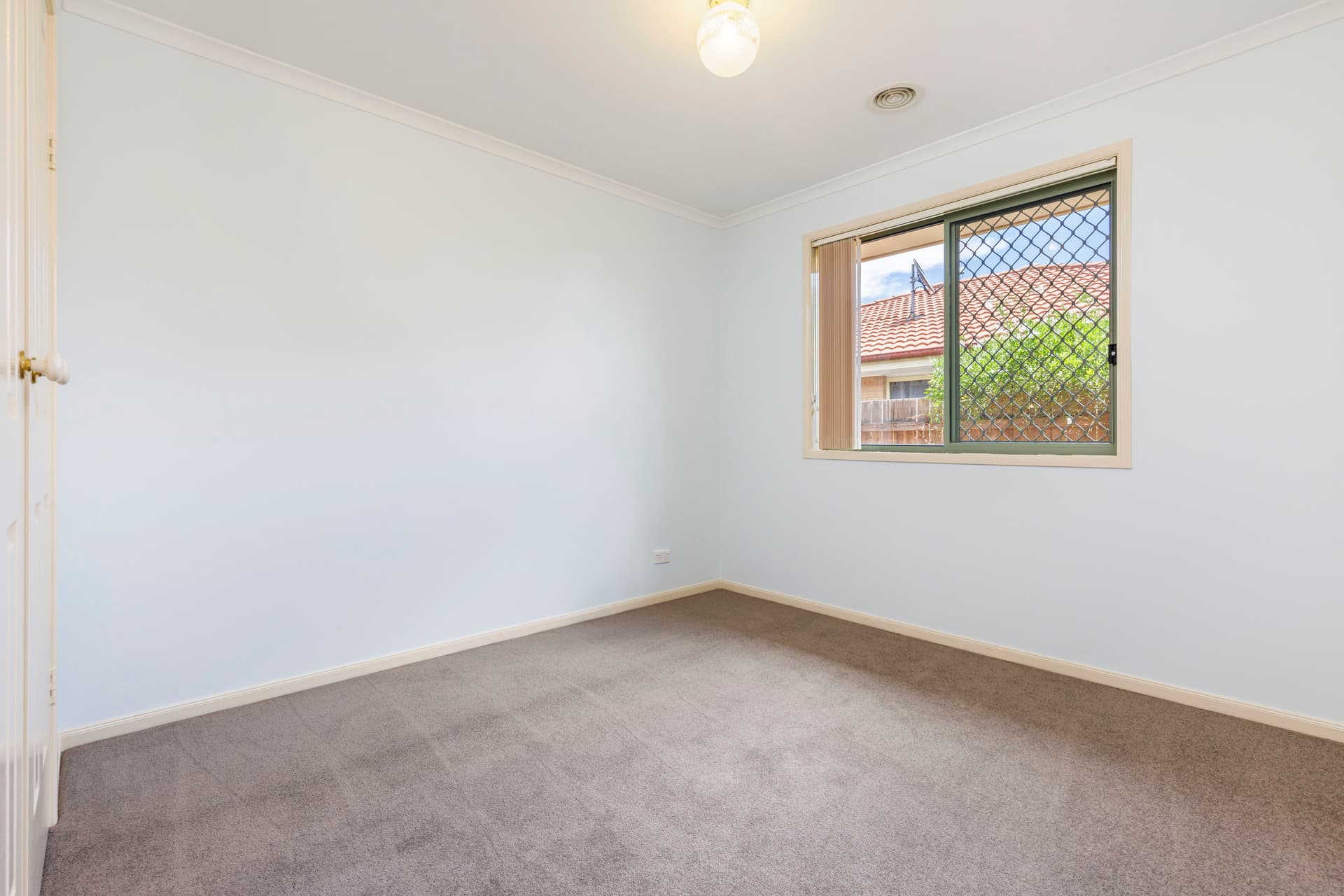 12 Swallow Street, Dunlop ACT 2615, Dunlop - Thumbnail 4