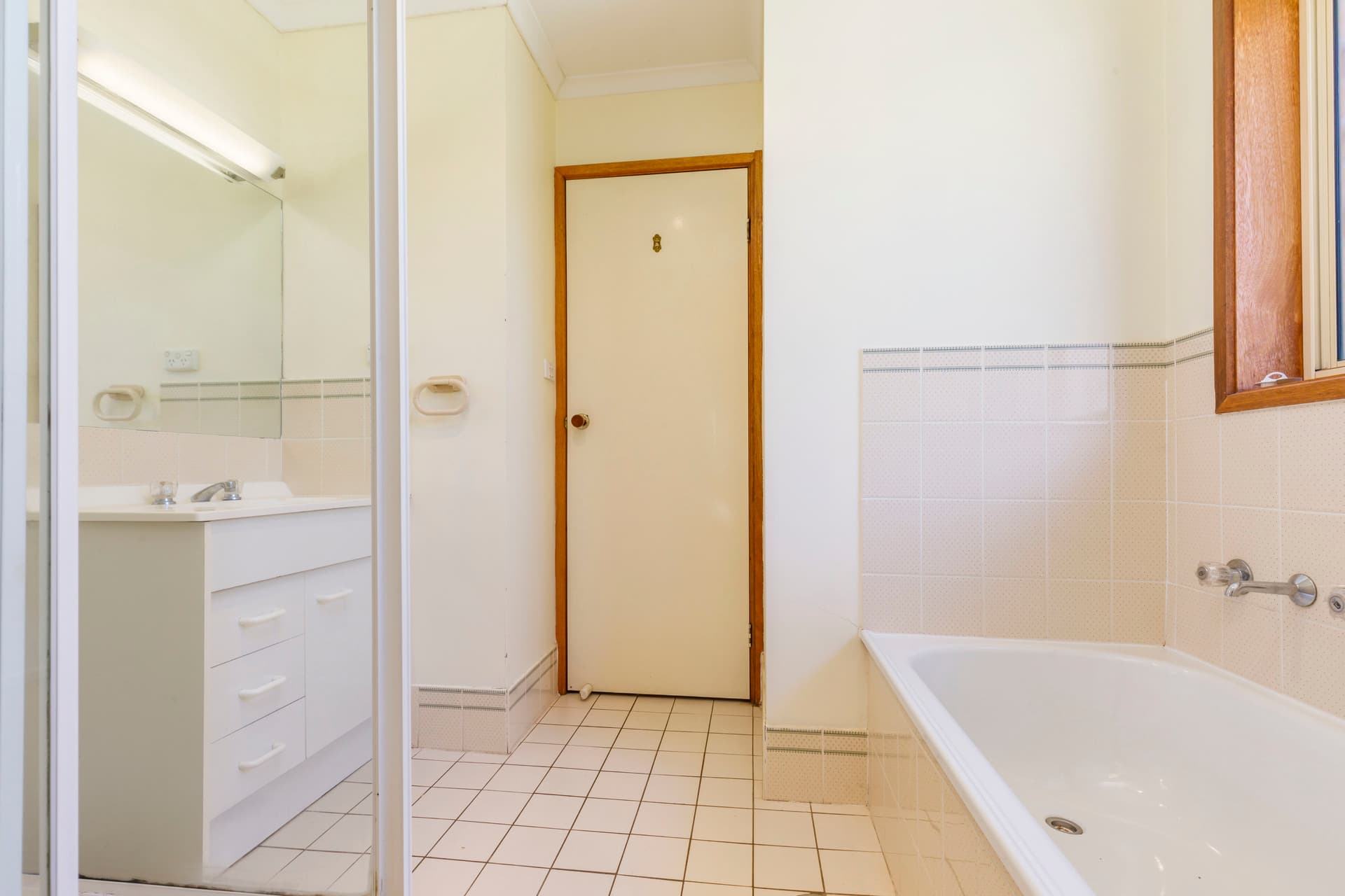 14 Donohoe Place, Gordon ACT 2906, Gordon - Thumbnail 4