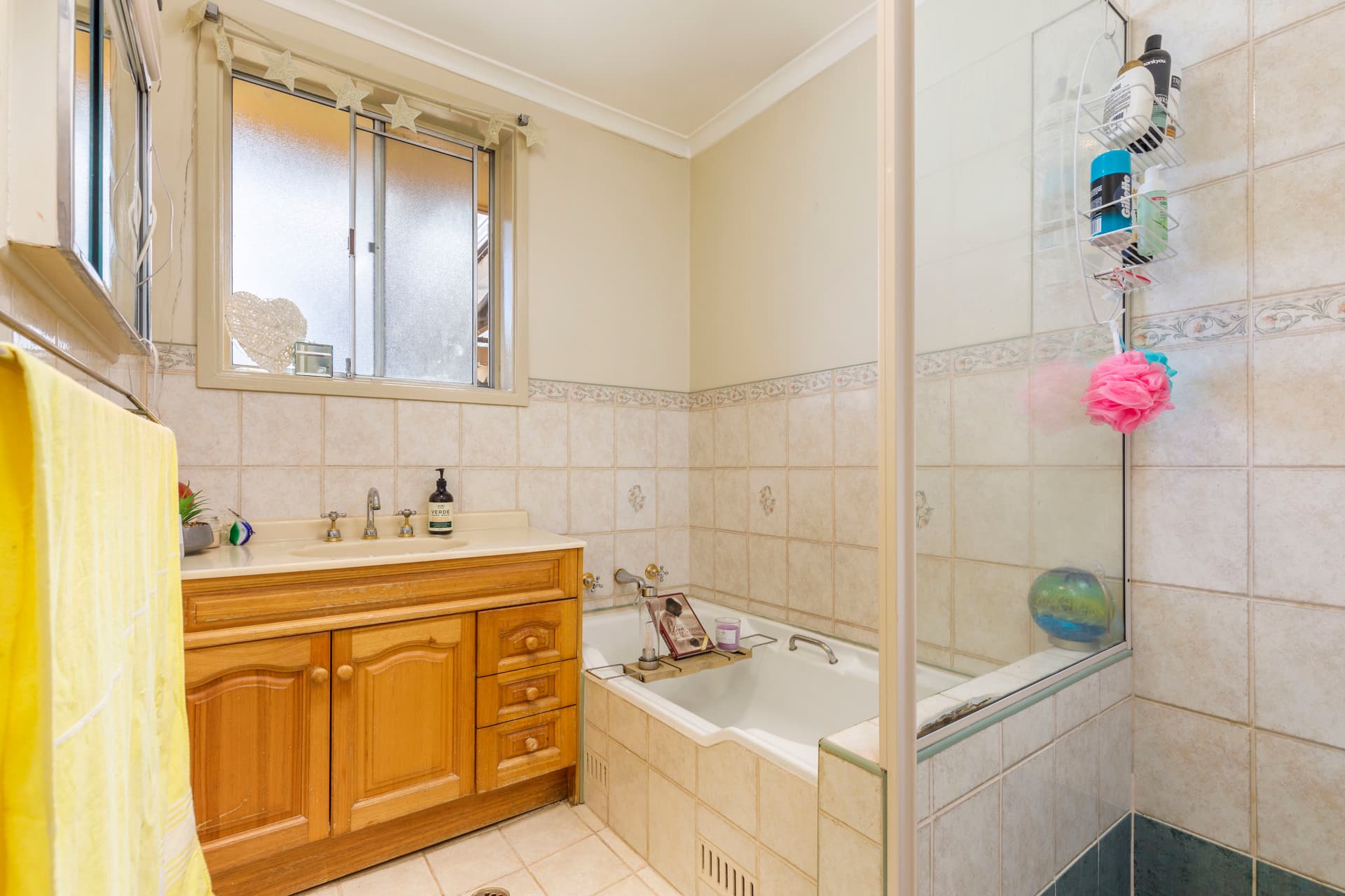 6 Begonia Place, Crestwood NSW 2620, Crestwood - Thumbnail 2