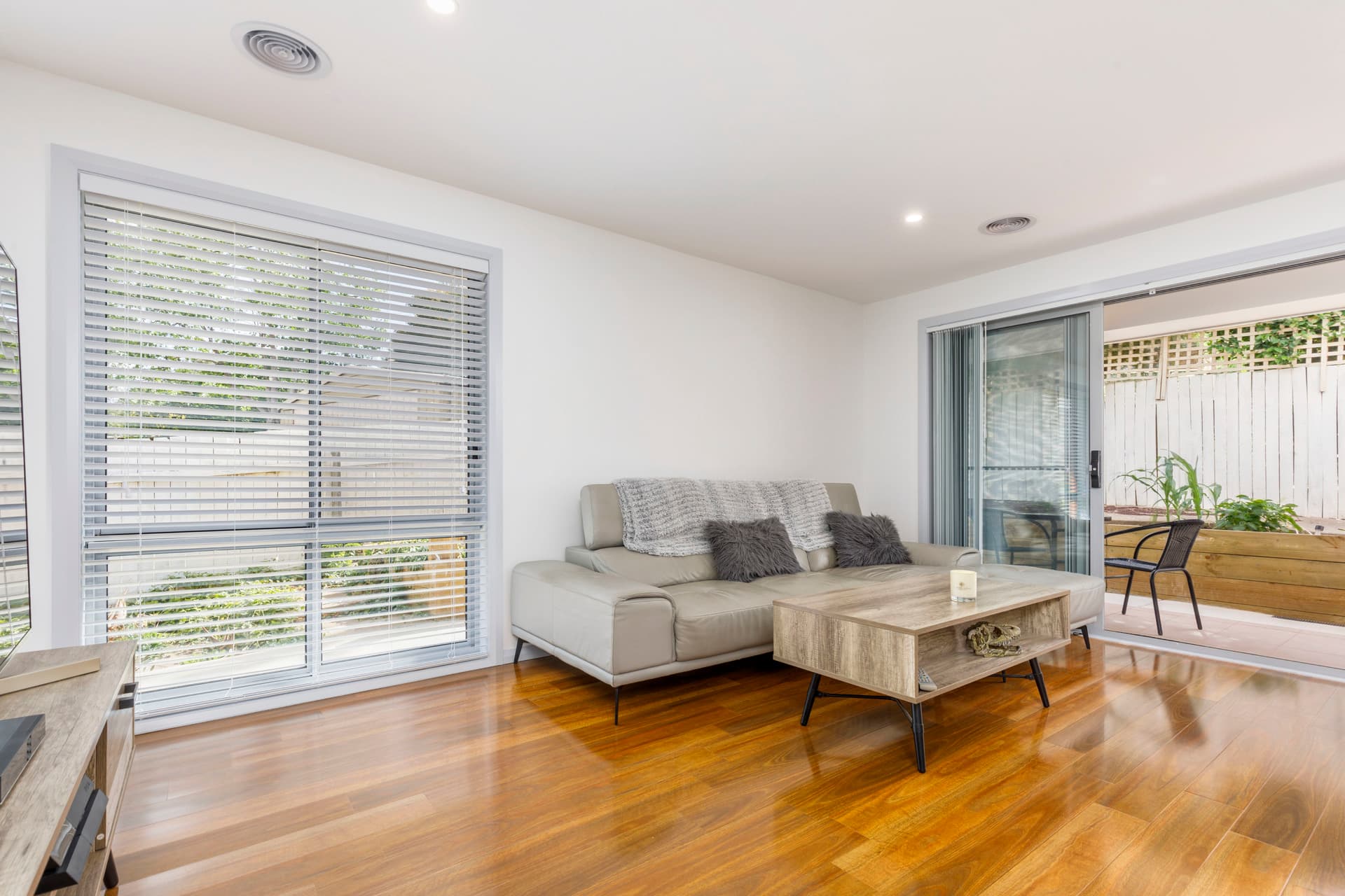 18 Clive Steele Avenue, Monash ACT 2904, Monash - Thumbnail 8