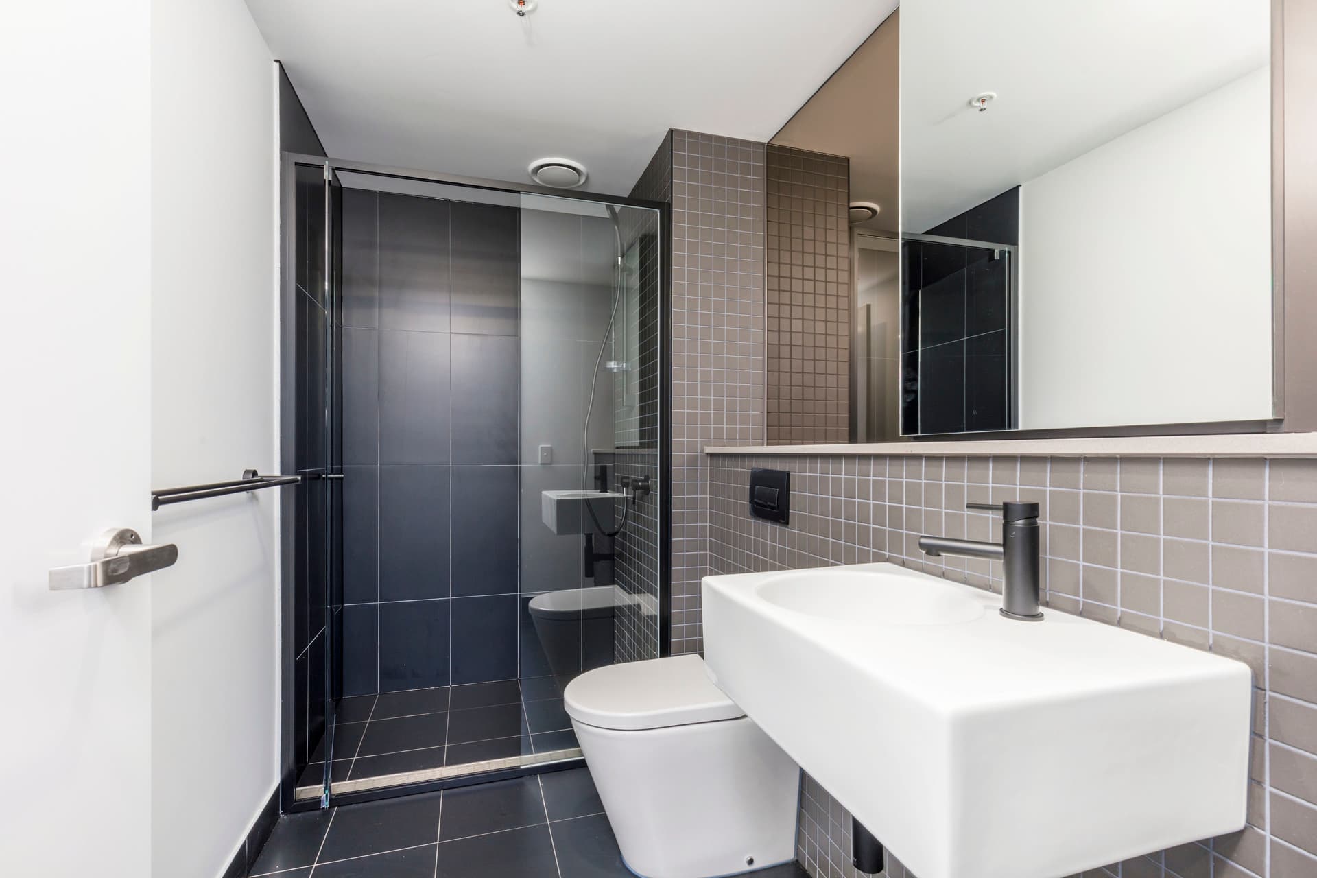 315/92 Northbourne Avenue, Braddon ACT 2612, Braddon - Image 1