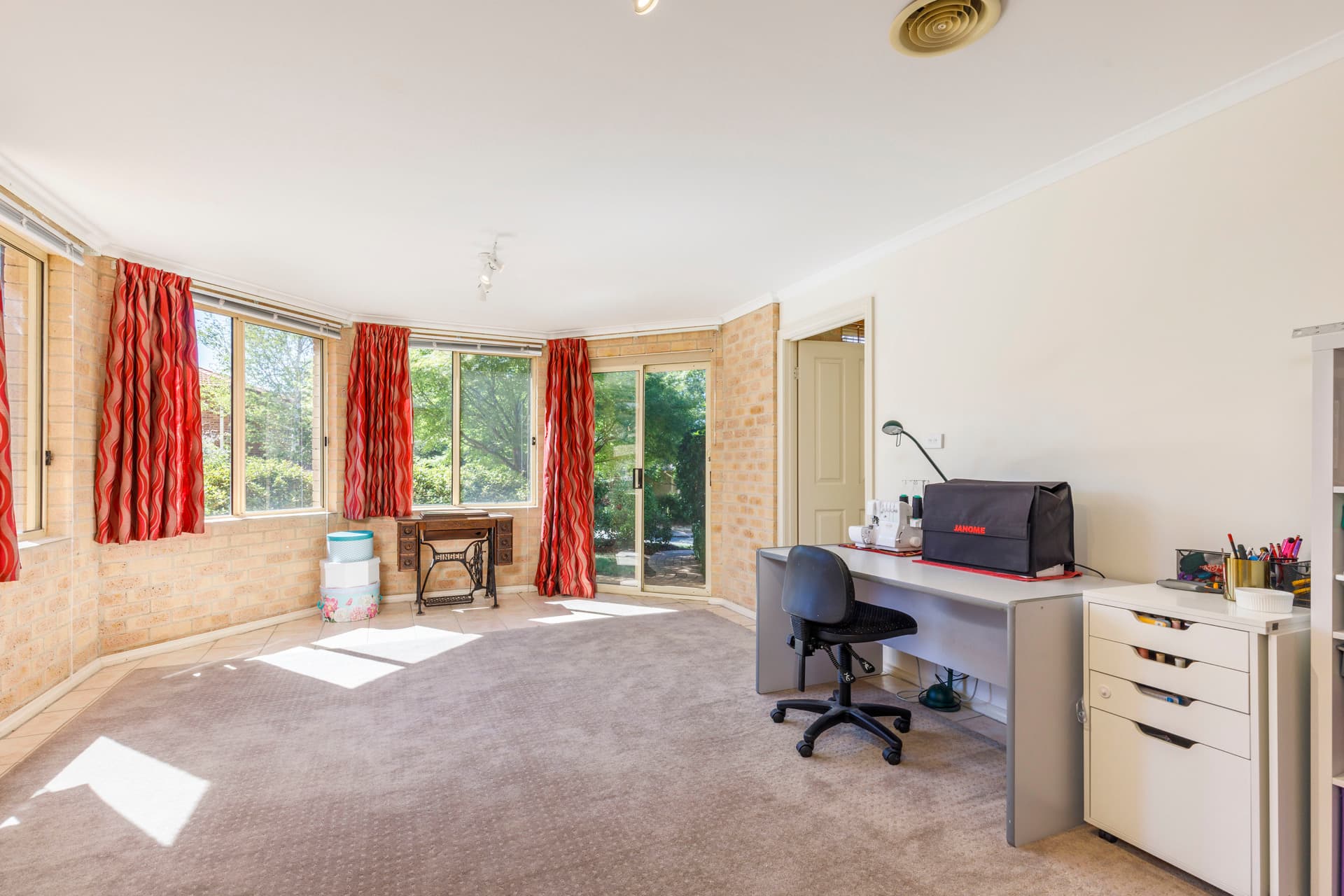 19 Bunduluk Crescent, Ngunnawal ACT 2913, Ngunnawal - Thumbnail 5