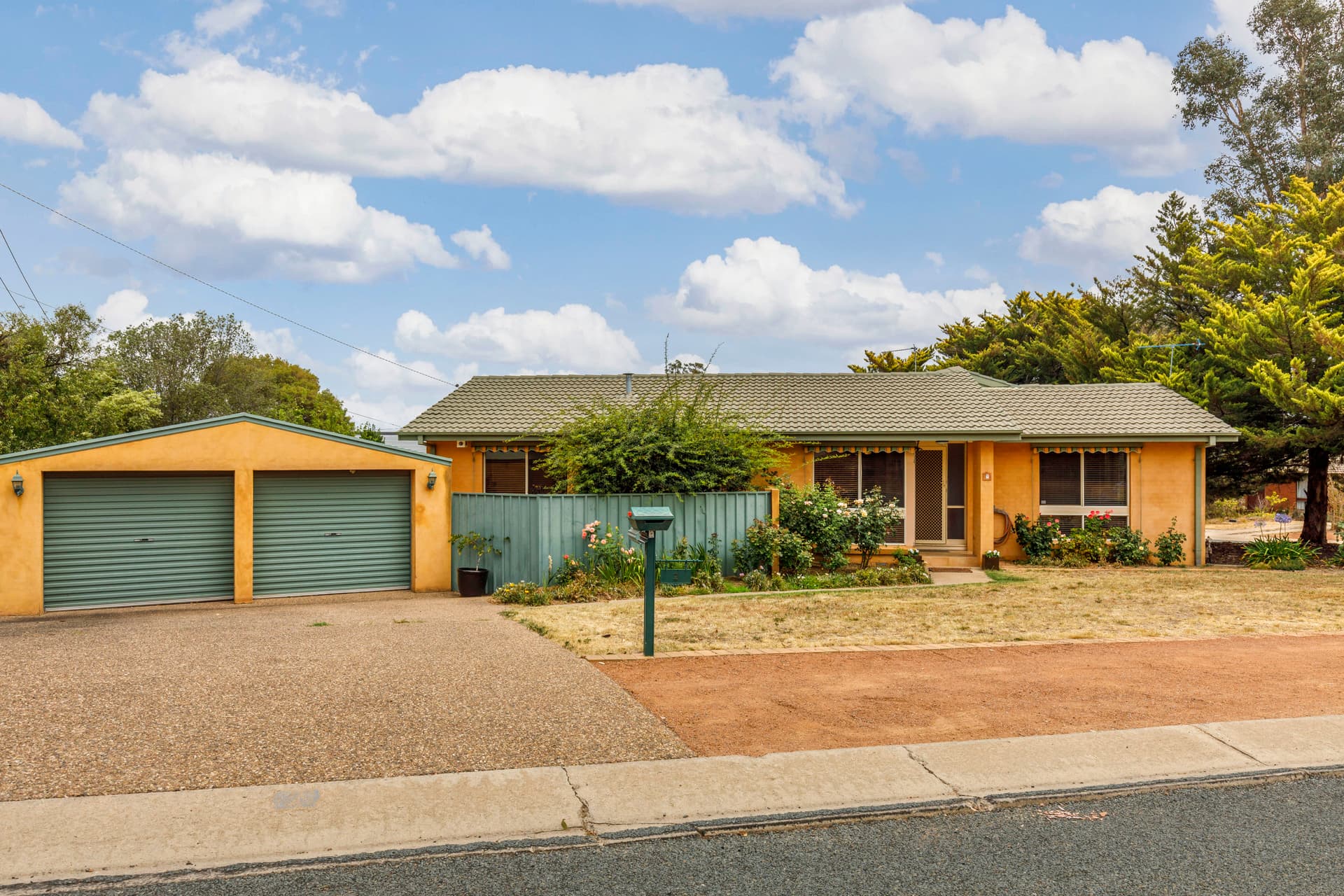2 Hooley Place, Kambah ACT 2902, Kambah - Thumbnail 6