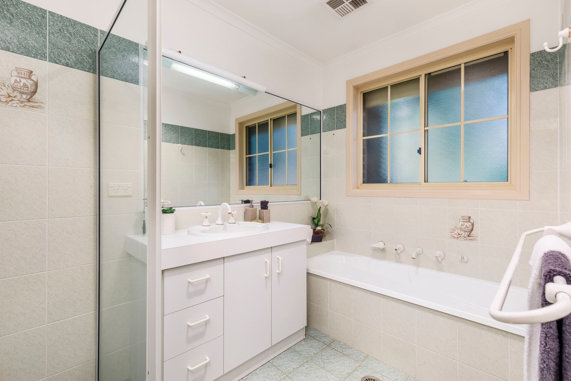 4/23 Shepherdson Place, Isaacs ACT 2607, Isaacs - Thumbnail 4